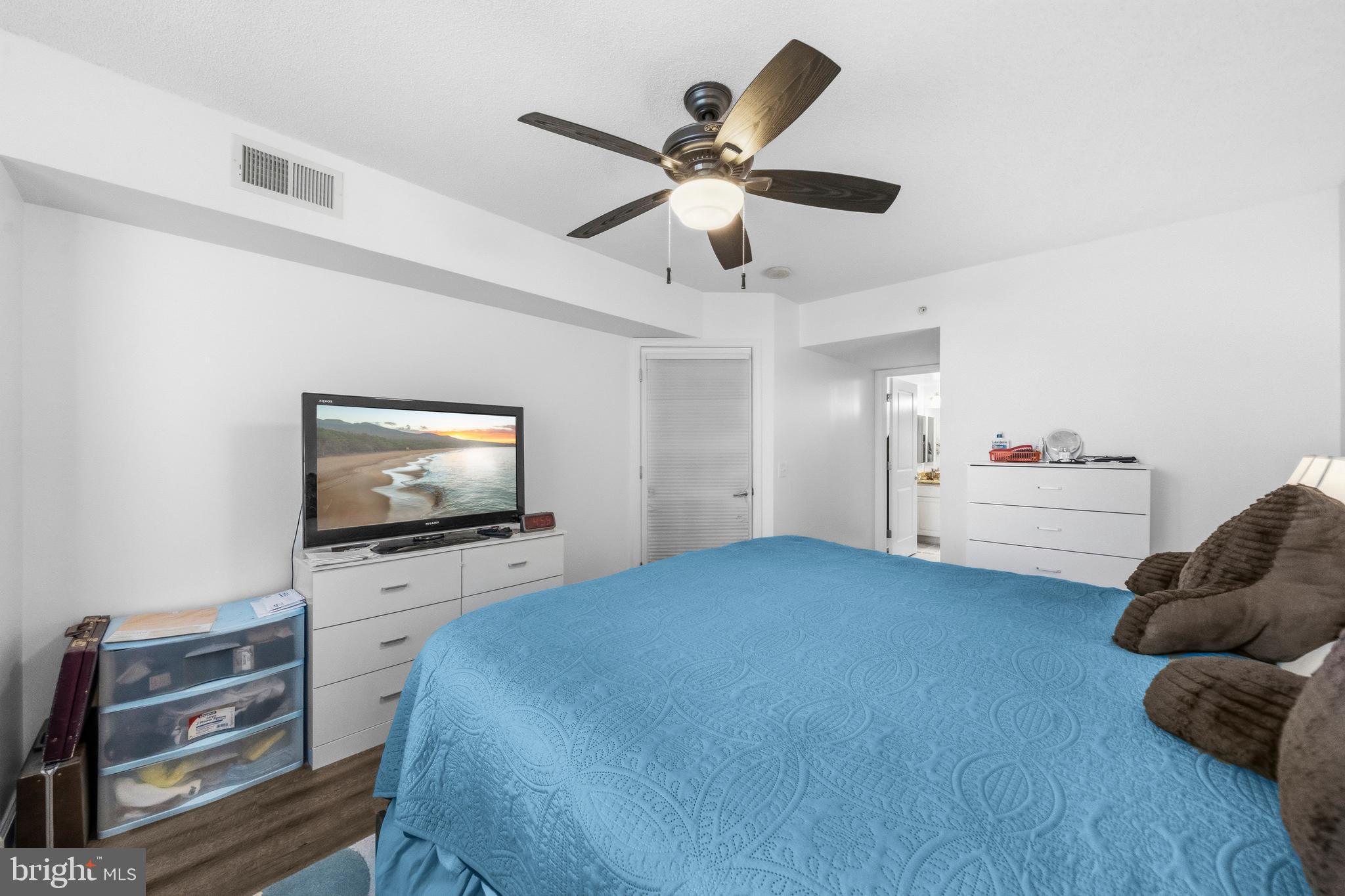 CARLTON HOUSE - Residential