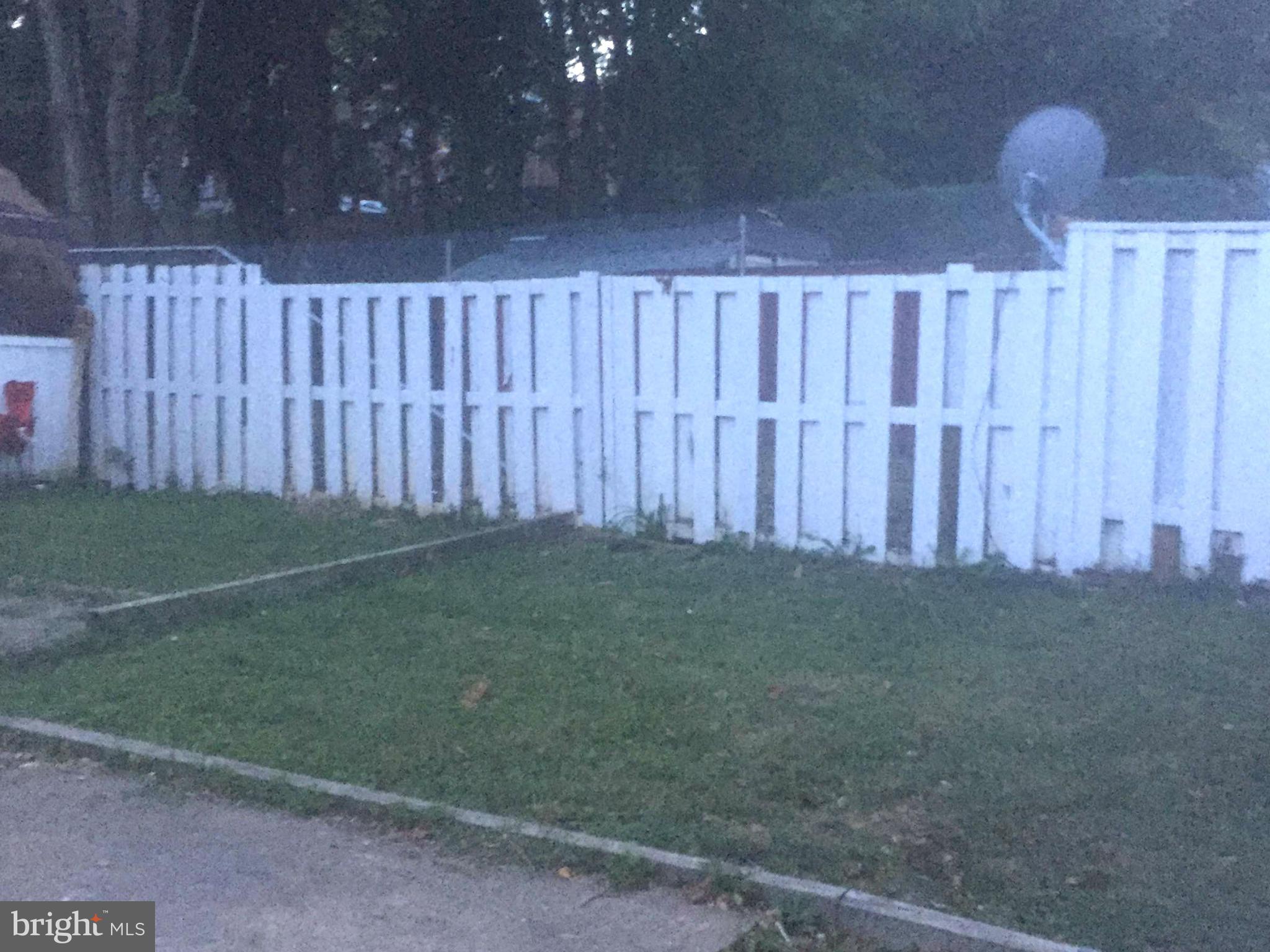 VILLAGE GATE - Residential