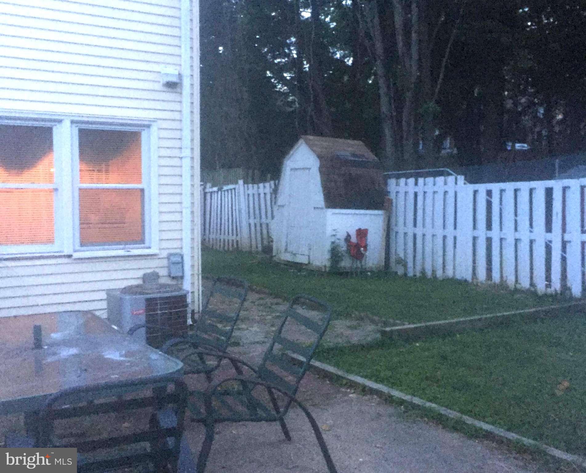 VILLAGE GATE - Residential