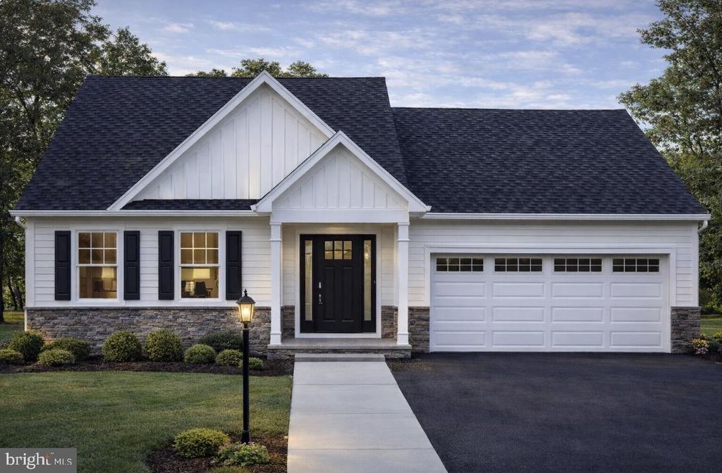 Photo of 233 Pilgrim Drive, LANCASTER, PA 17603 (MLS # PALA2083234)