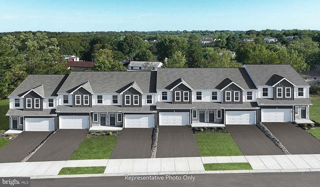 Photo of 7853 Oak Brook Drive, HARRISBURG, PA 17112 (MLS # PADA2052966)