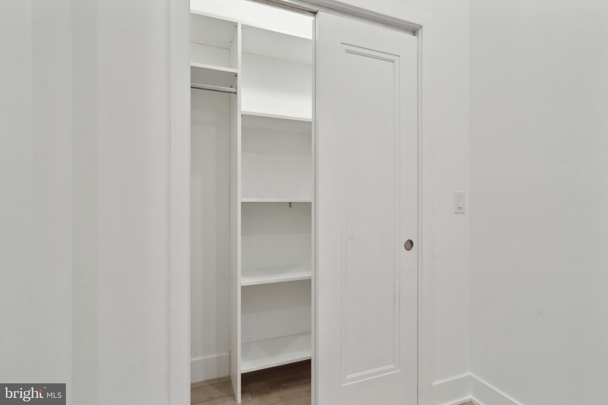 POINT BREEZE - Residential Lease