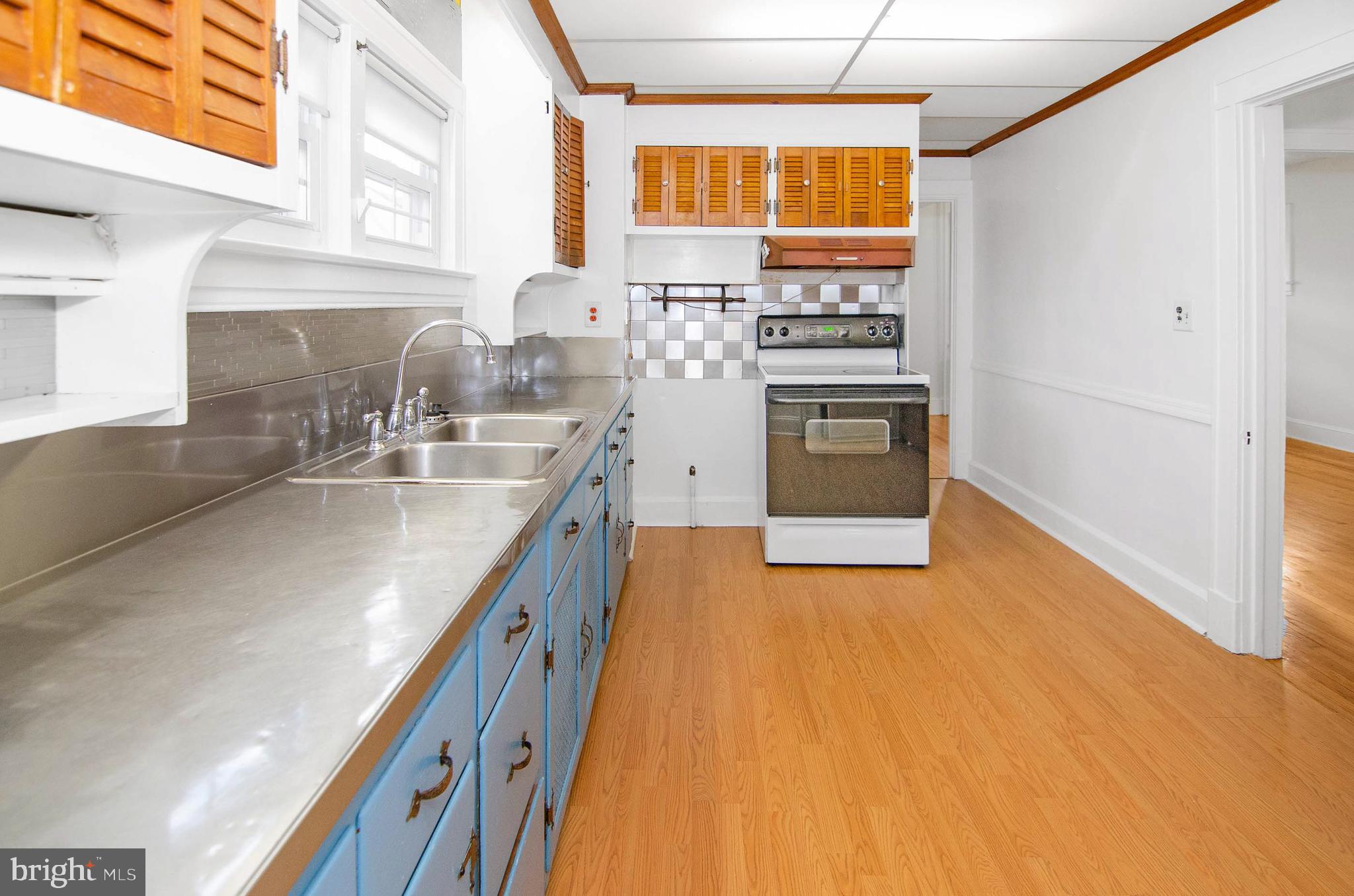 PARKVILLE - Residential Lease