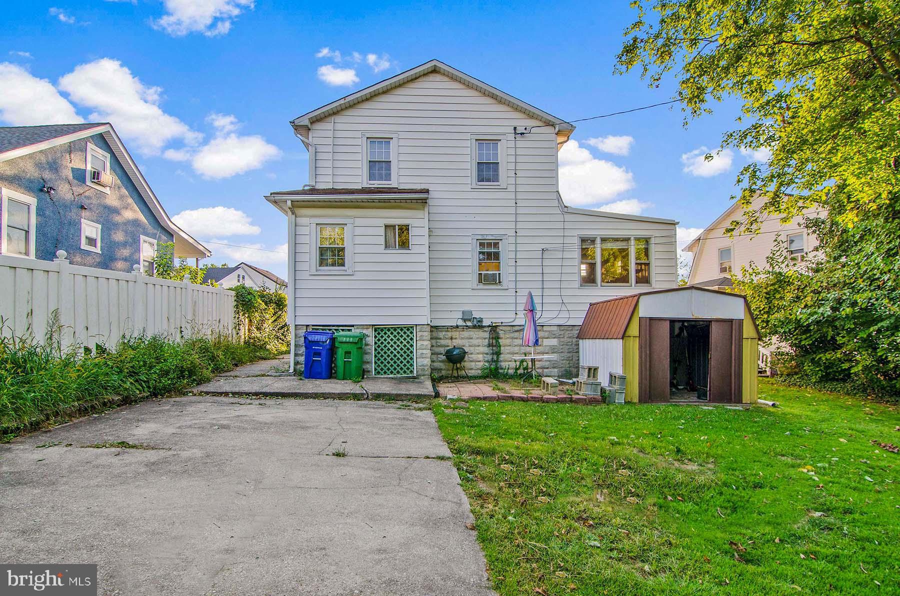 PARKVILLE - Residential Lease