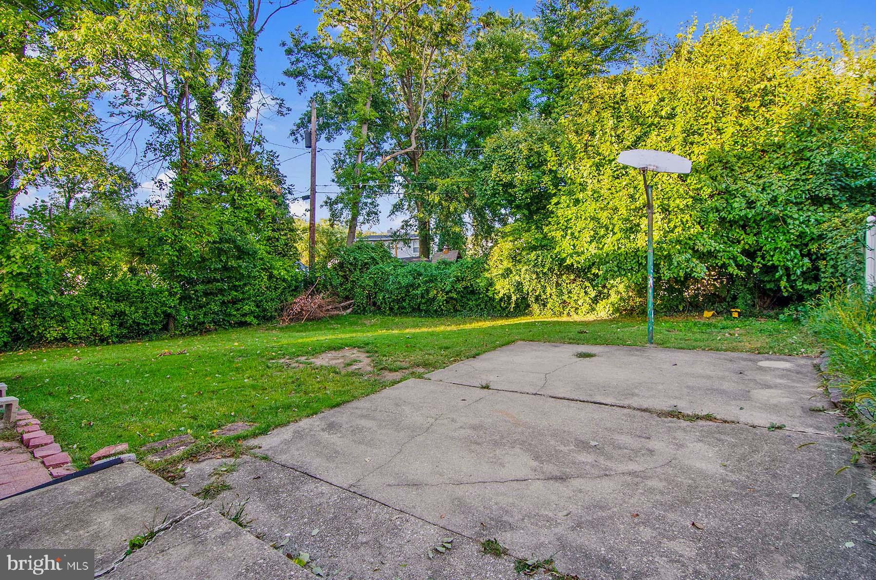 PARKVILLE - Residential Lease