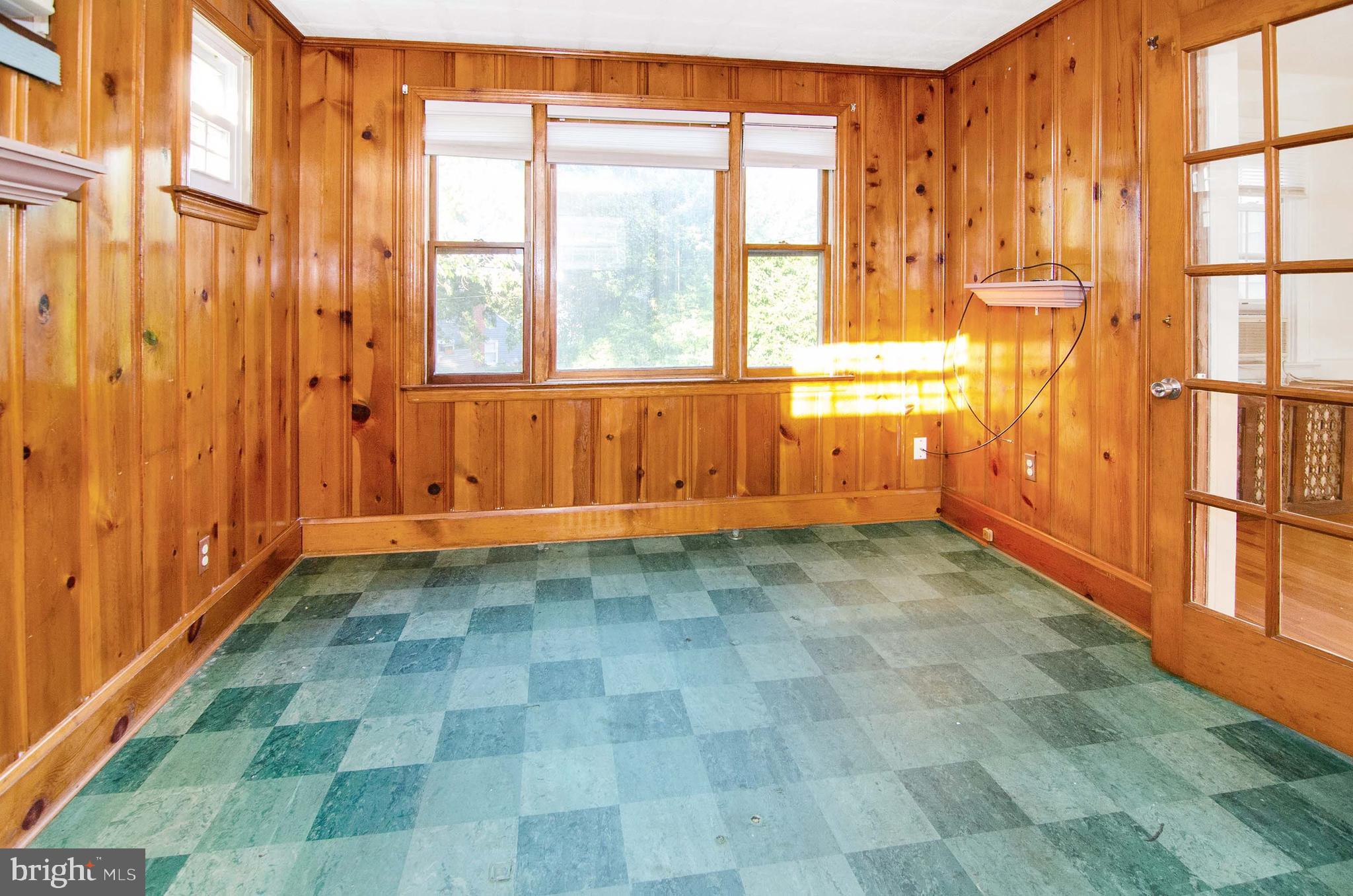 PARKVILLE - Residential Lease