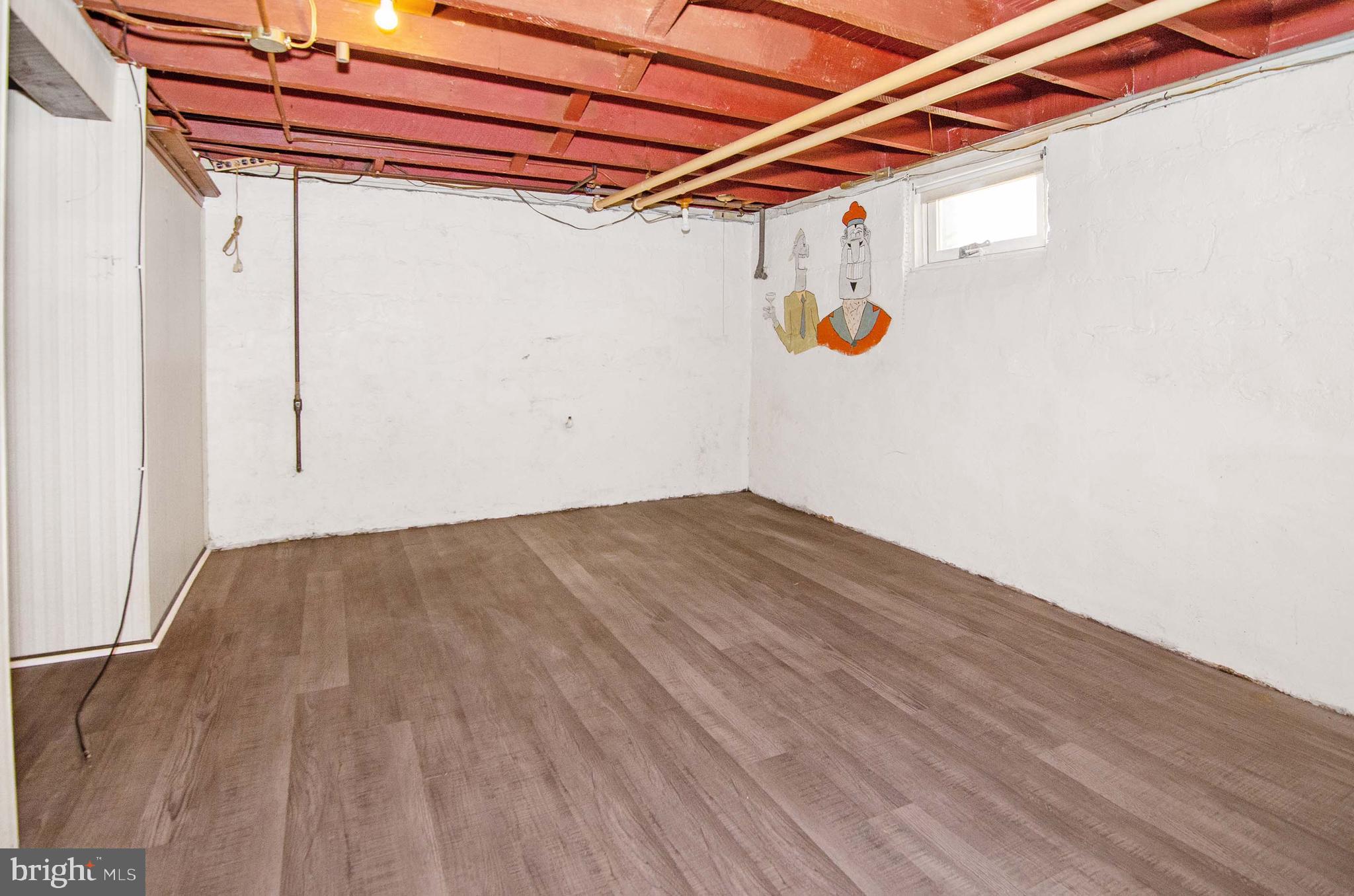 PARKVILLE - Residential Lease