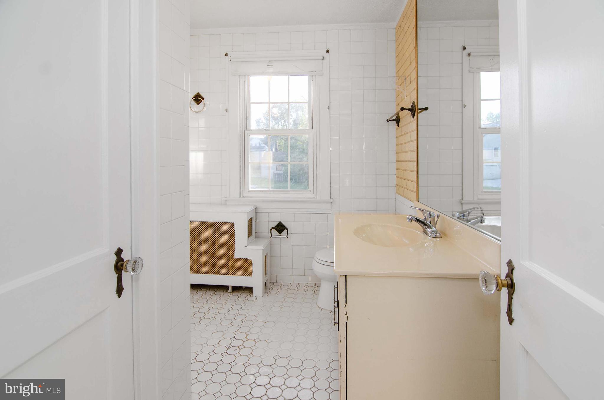 PARKVILLE - Residential Lease