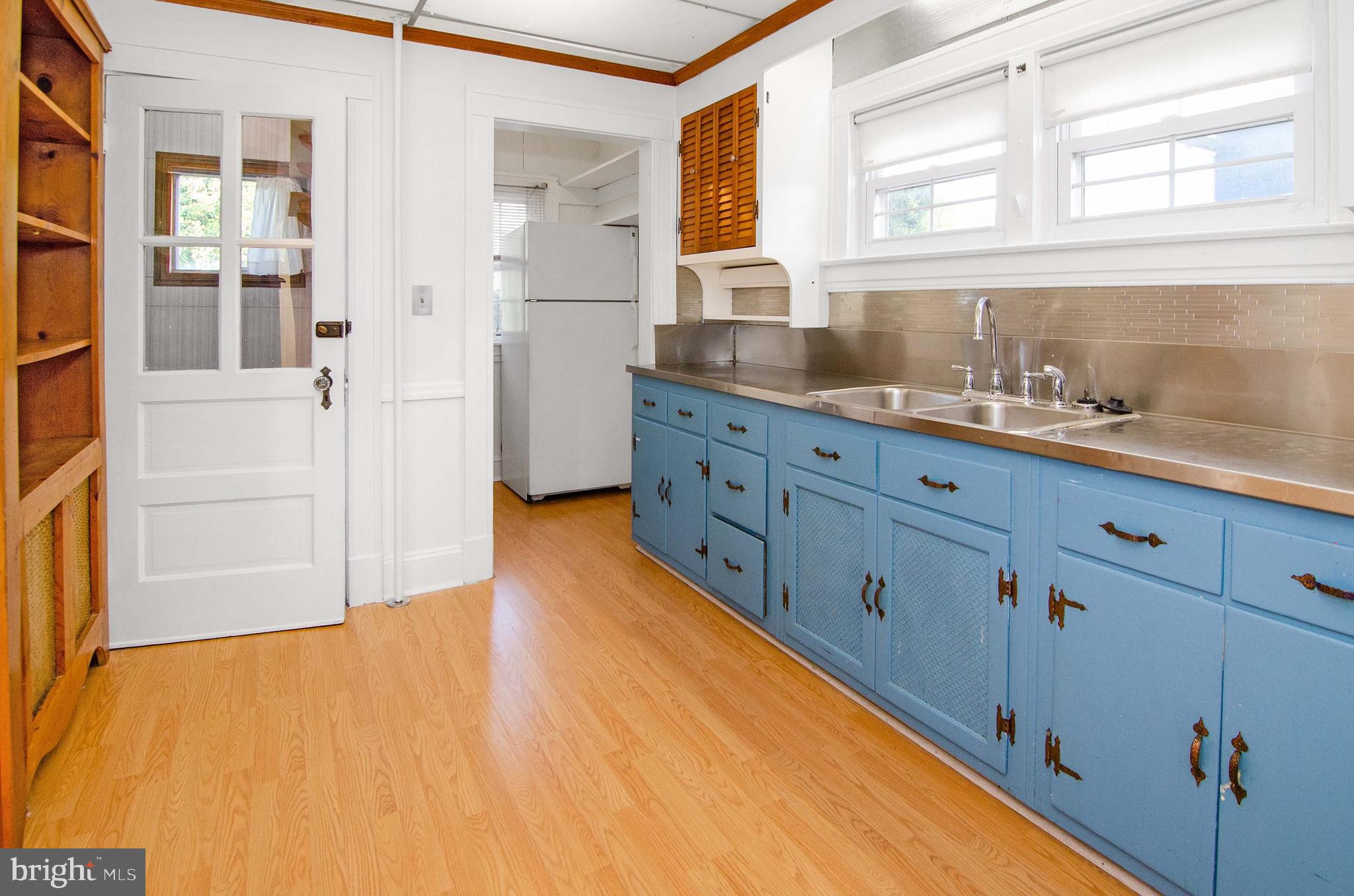 PARKVILLE - Residential Lease