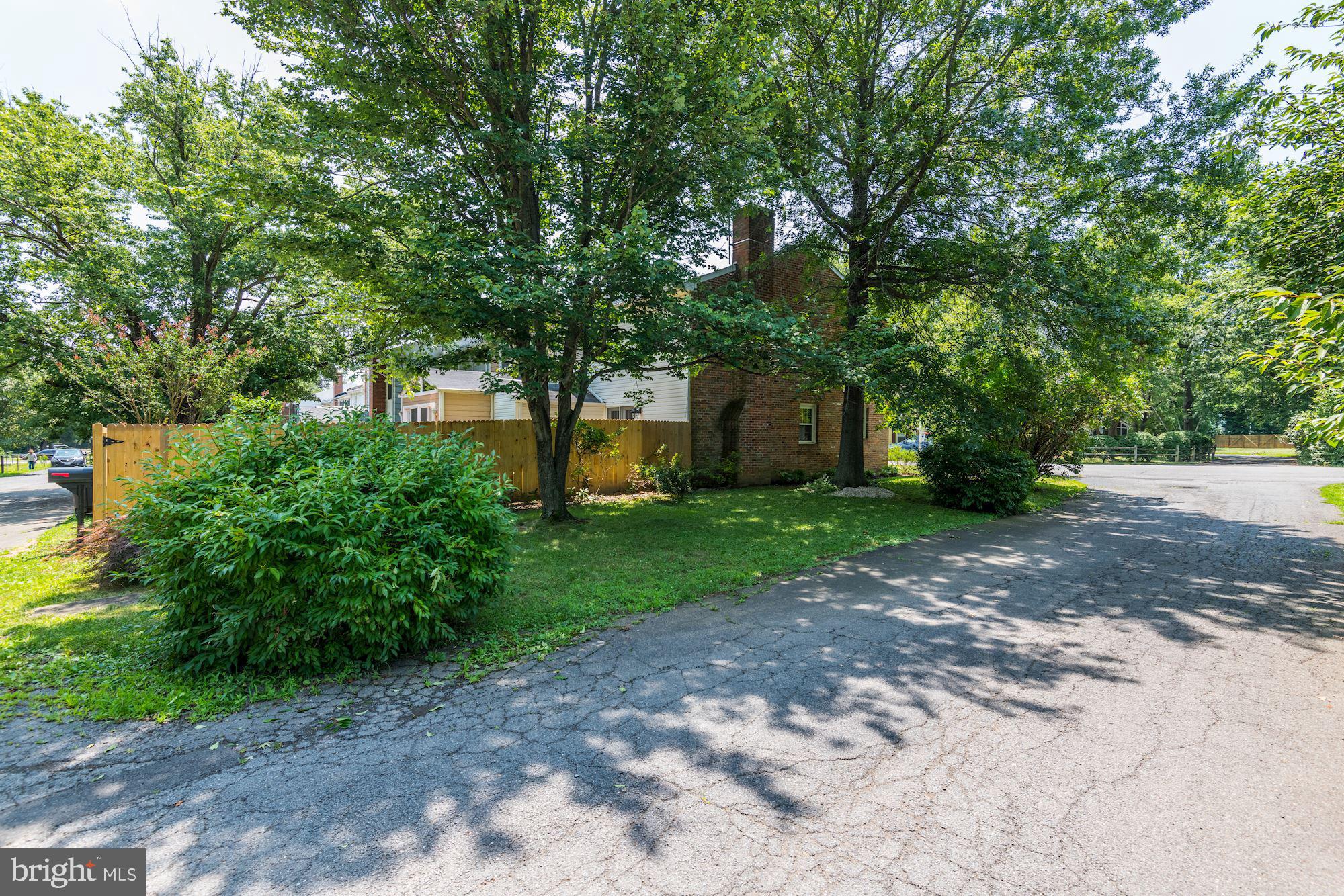 ROCK SPRING - Residential Lease