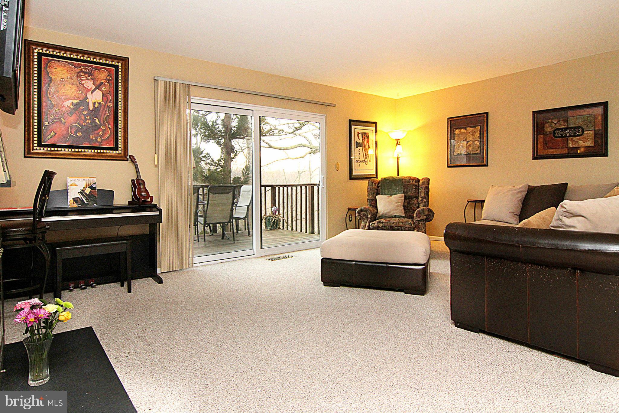 TOWN CENTER - Residential