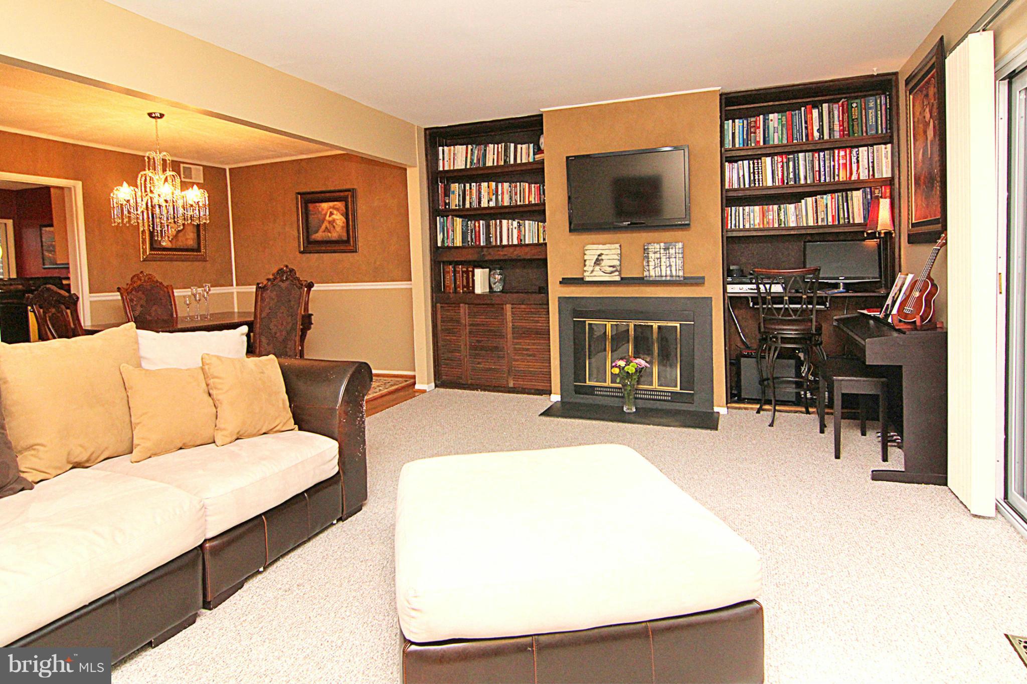 TOWN CENTER - Residential