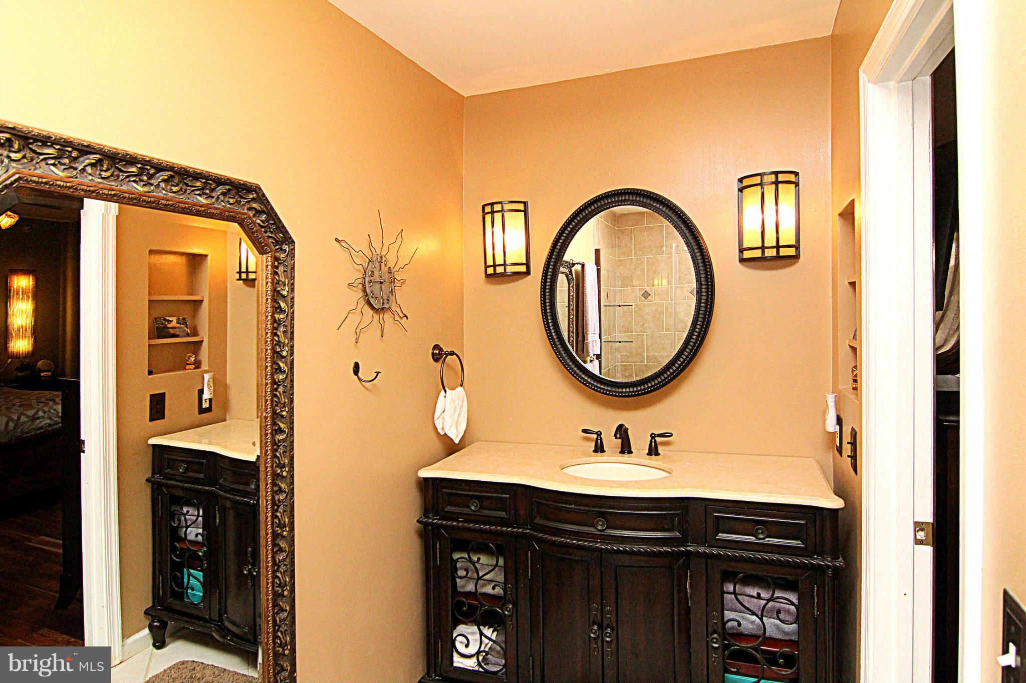 TOWN CENTER - Residential