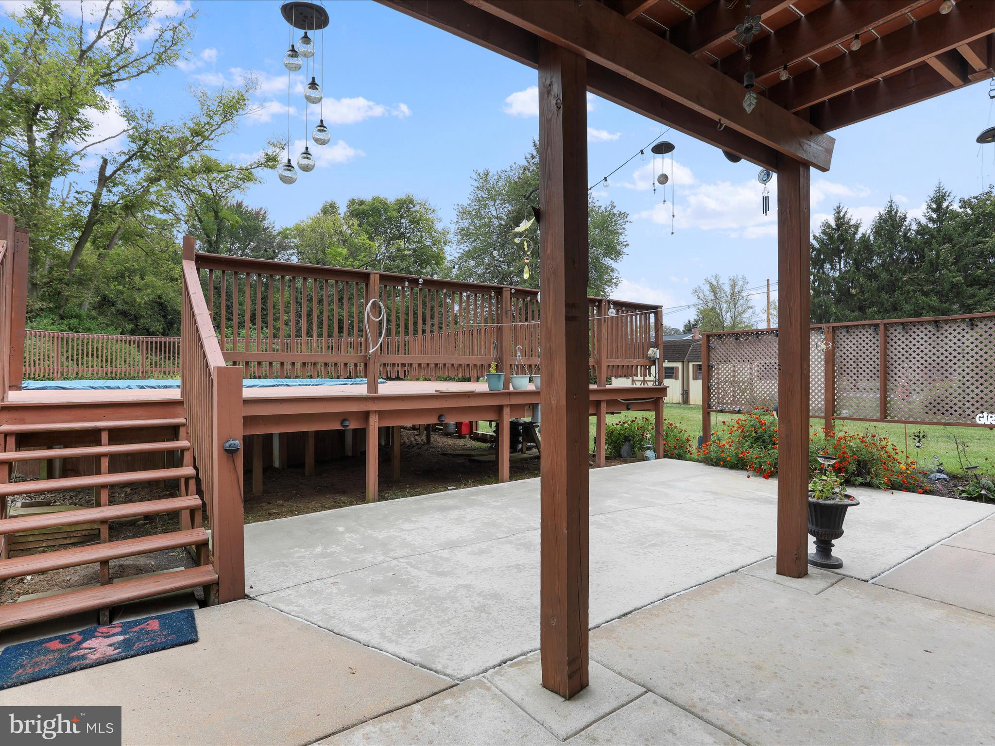 VAN LEAR MANOR - Residential