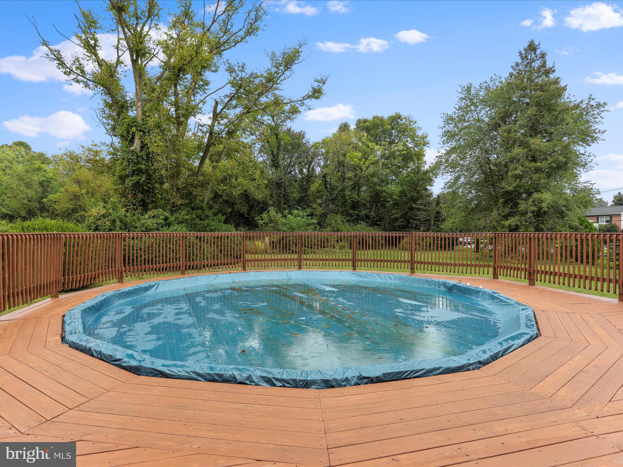 VAN LEAR MANOR - Residential