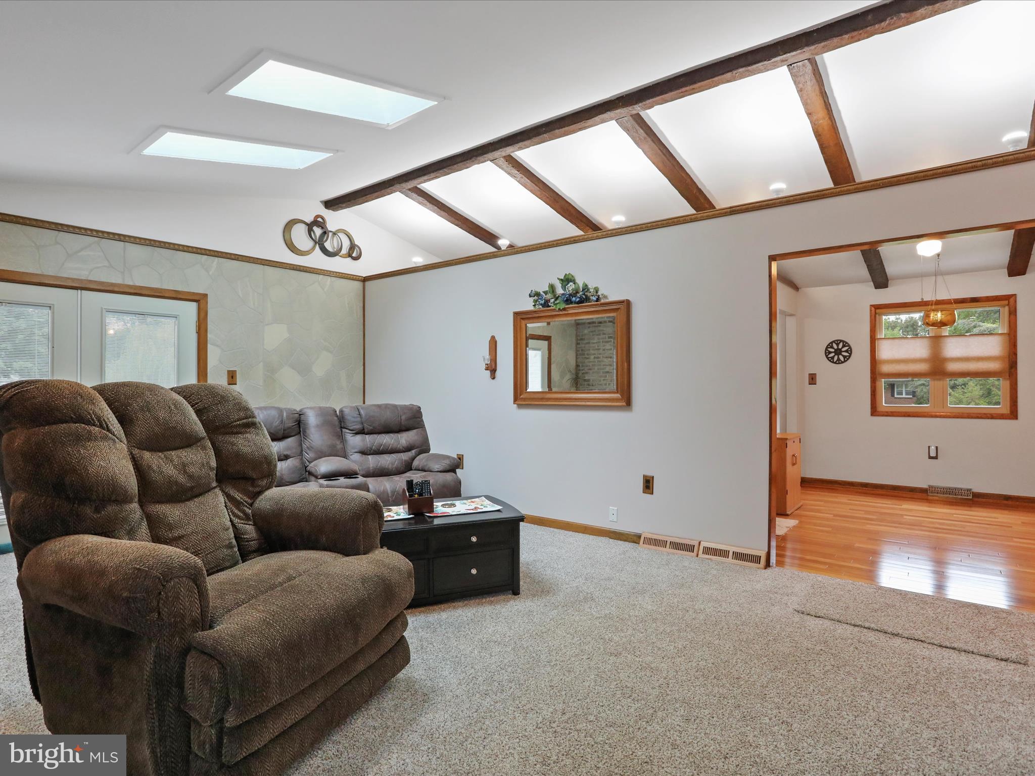 VAN LEAR MANOR - Residential