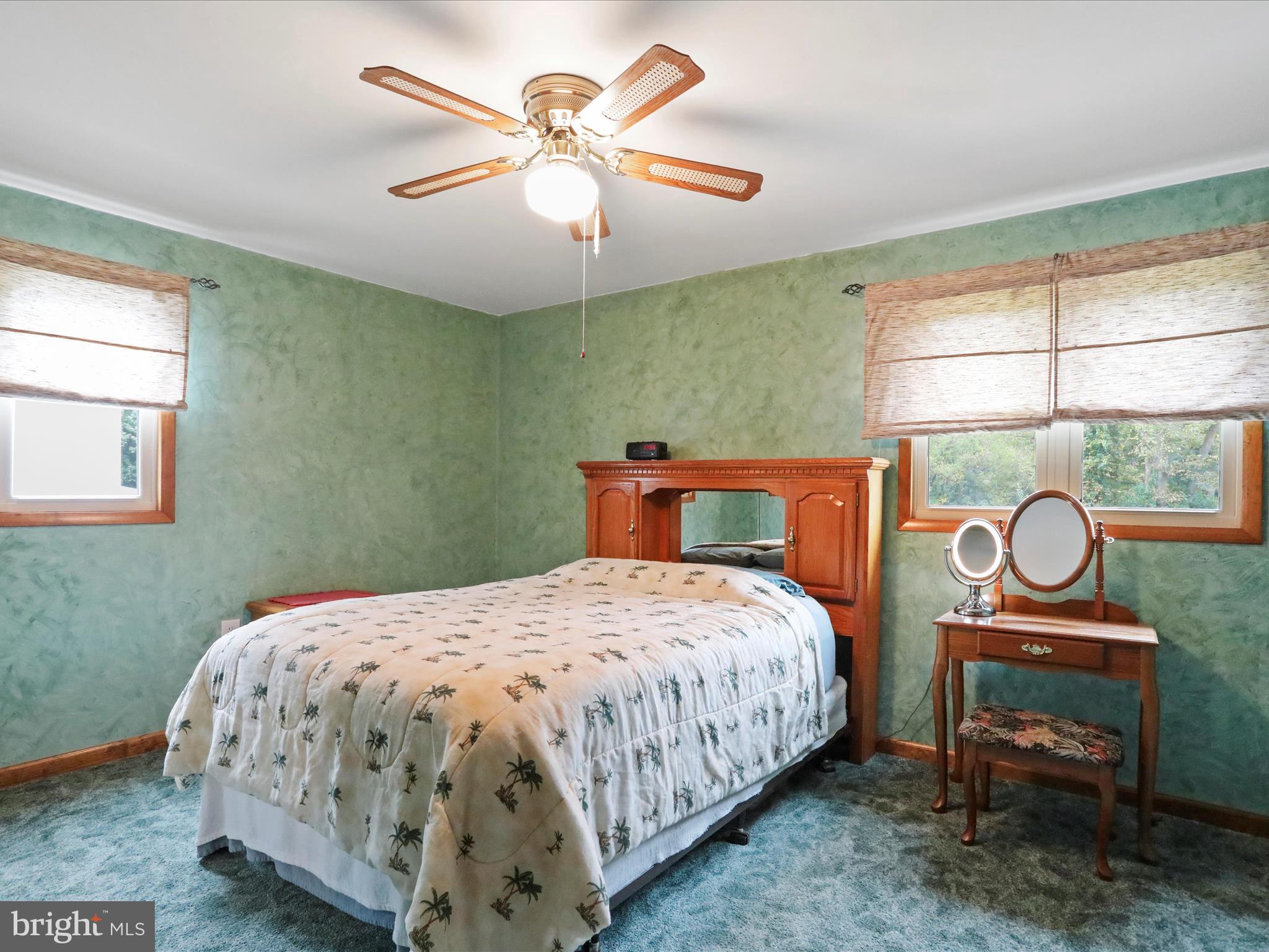 VAN LEAR MANOR - Residential