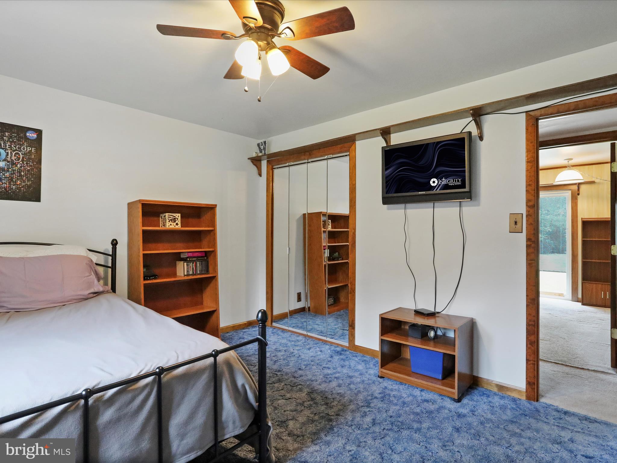 VAN LEAR MANOR - Residential