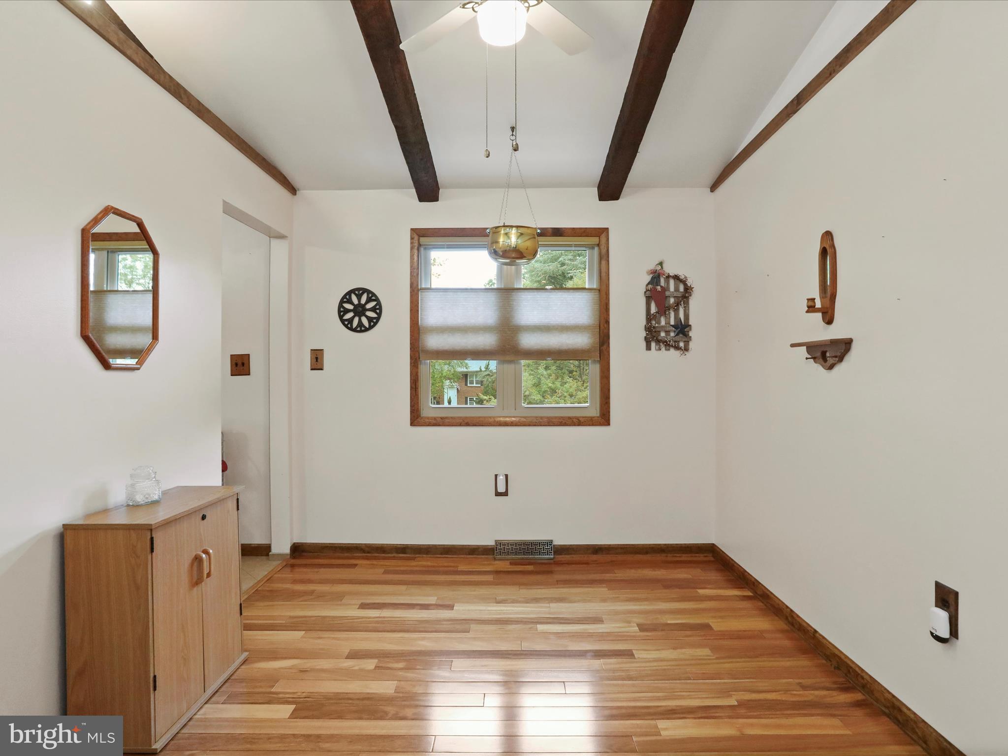 VAN LEAR MANOR - Residential