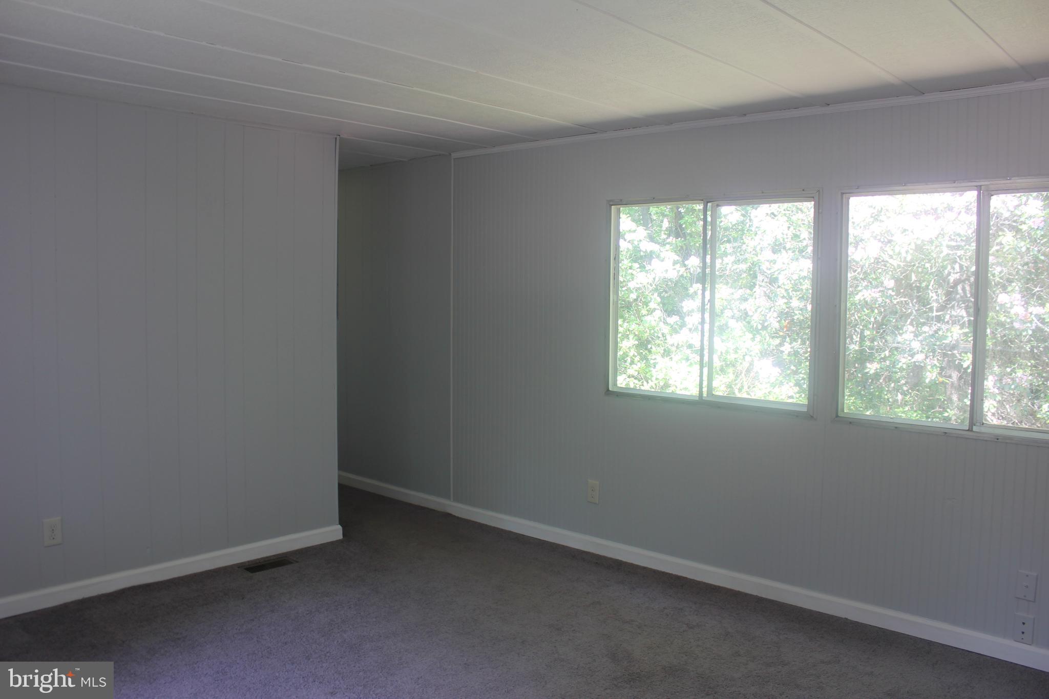 ST. INIGOES - Residential Lease