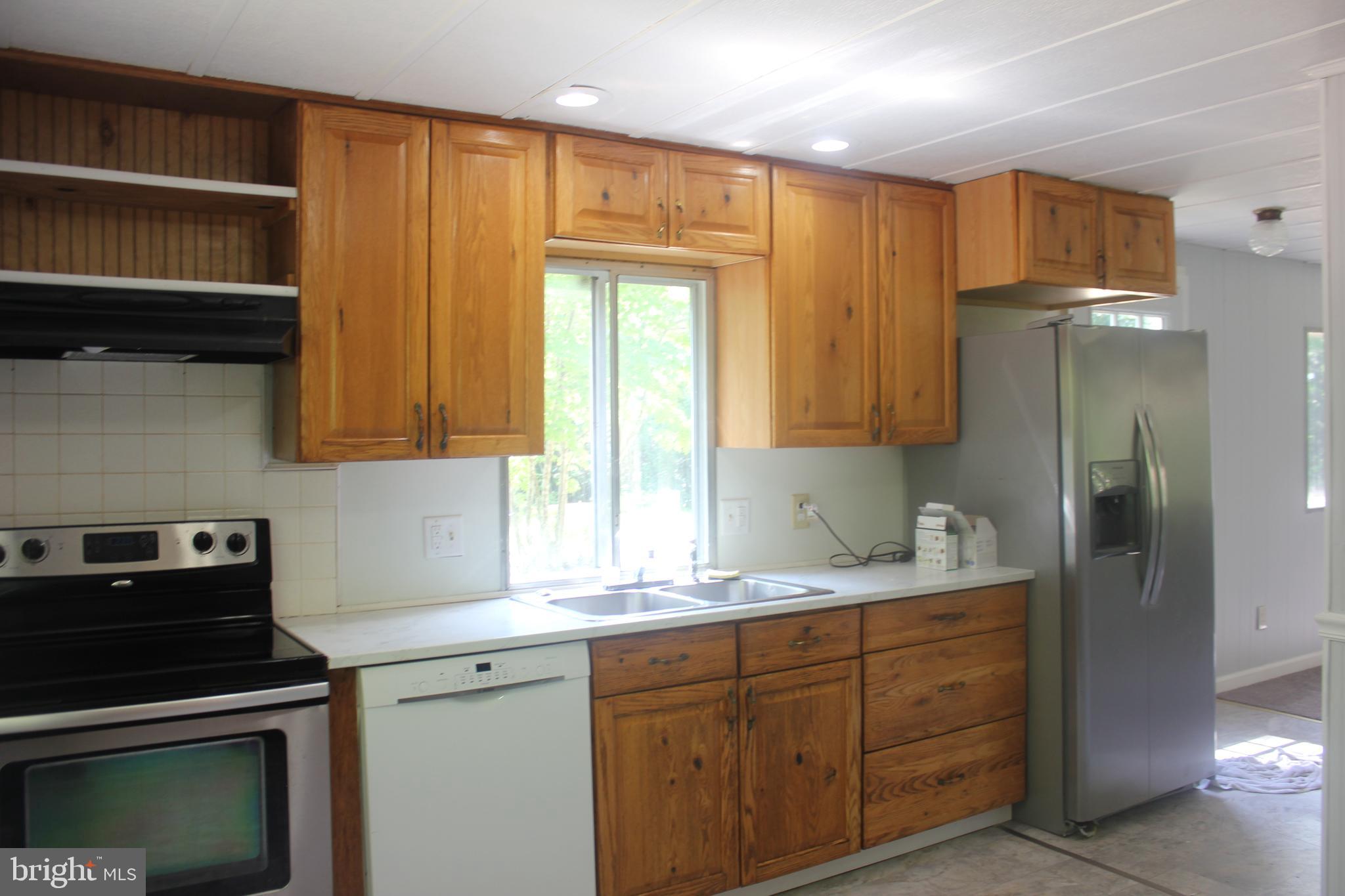 ST. INIGOES - Residential Lease