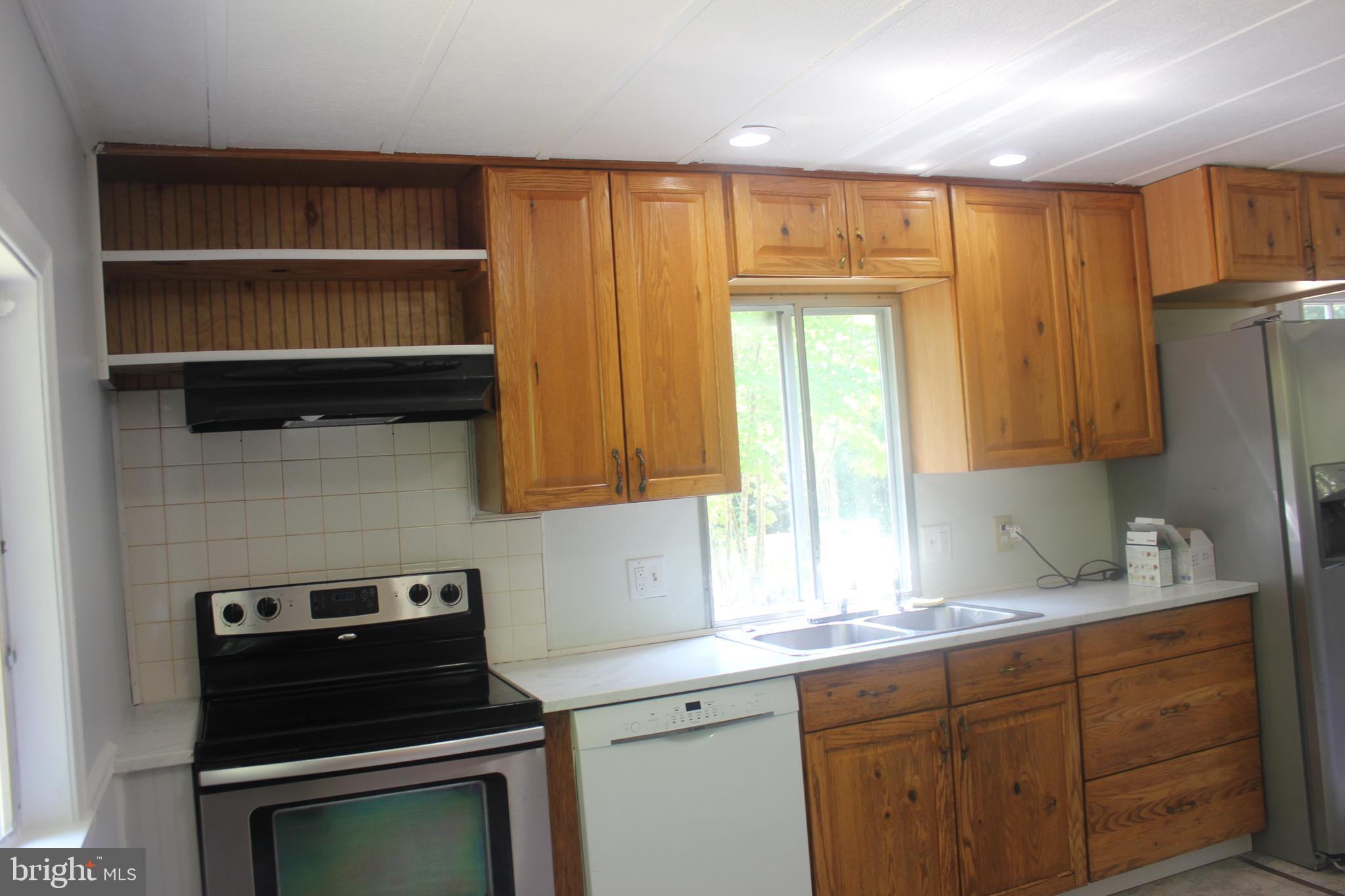 ST. INIGOES - Residential Lease