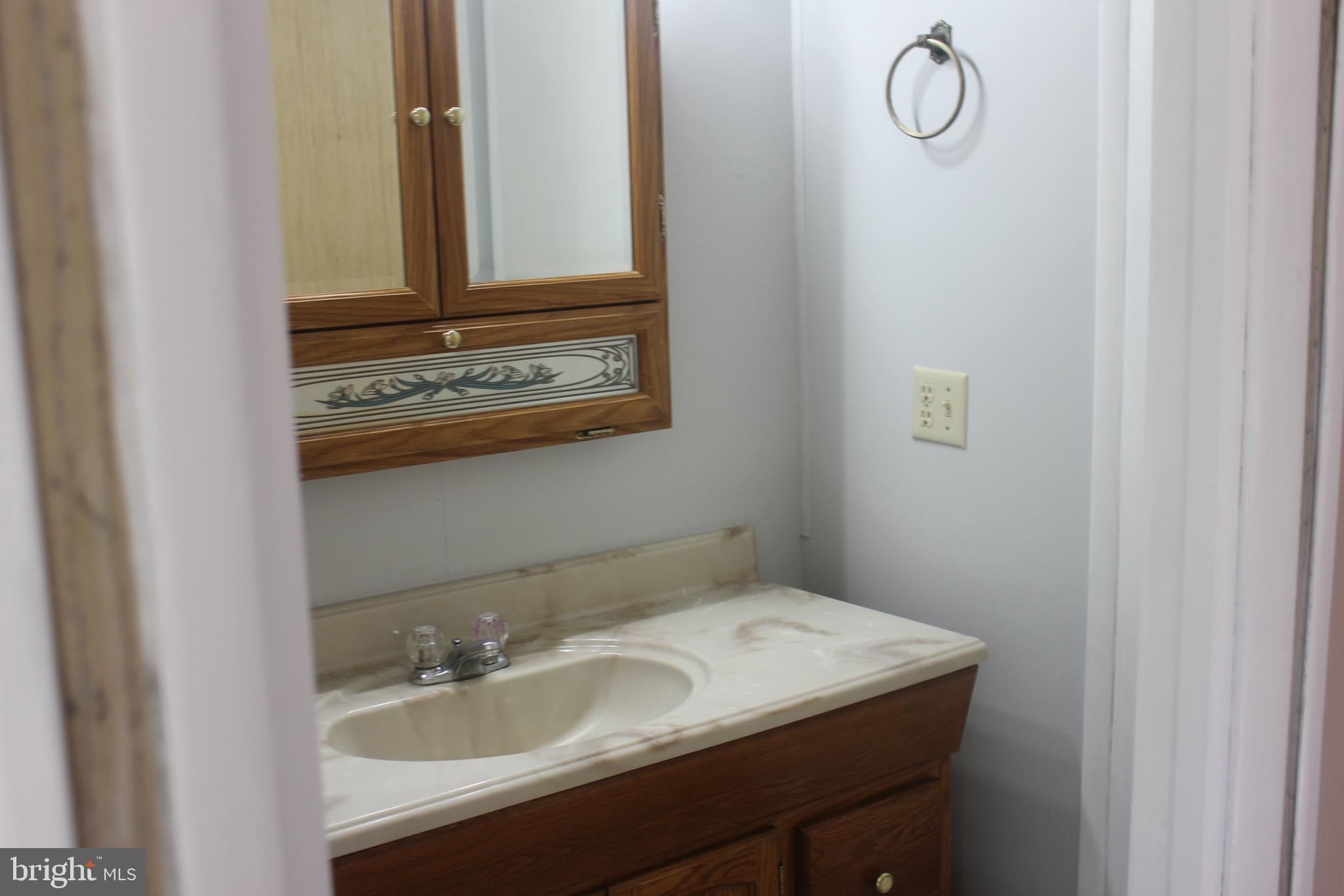 ST. INIGOES - Residential Lease