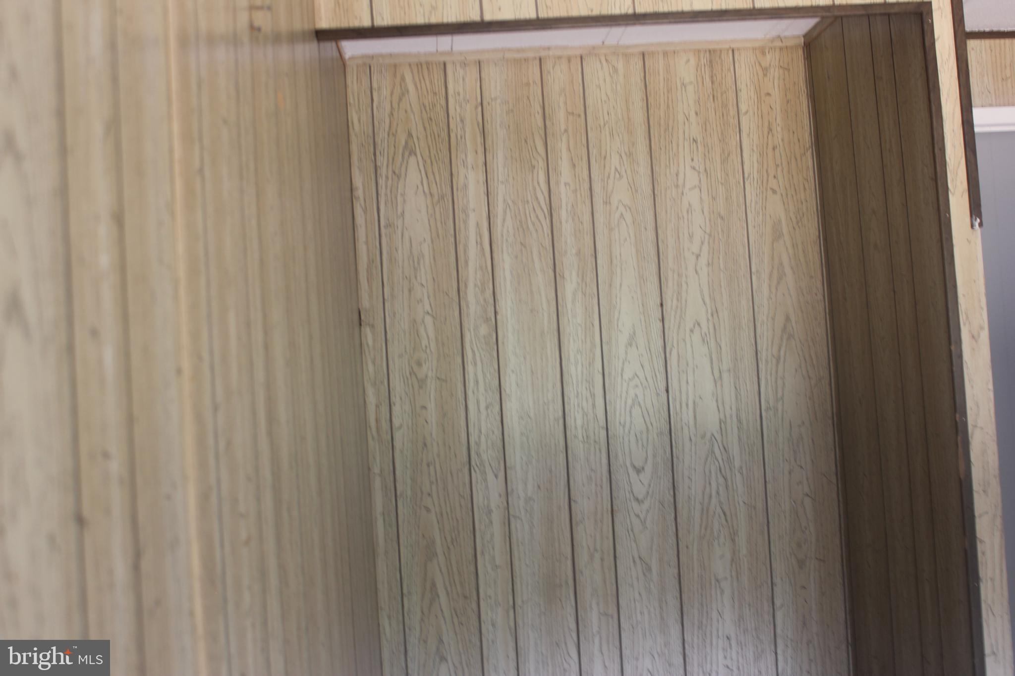 ST. INIGOES - Residential Lease