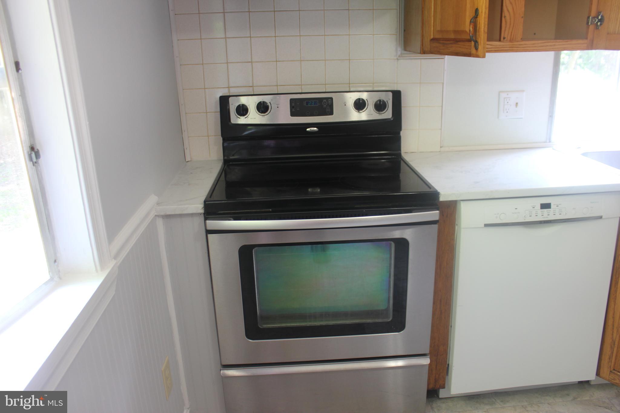 ST. INIGOES - Residential Lease