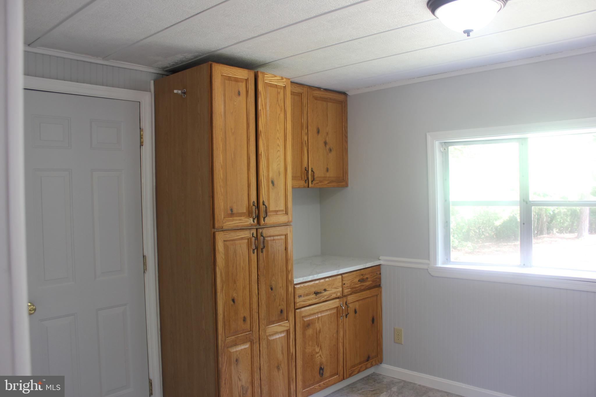 ST. INIGOES - Residential Lease