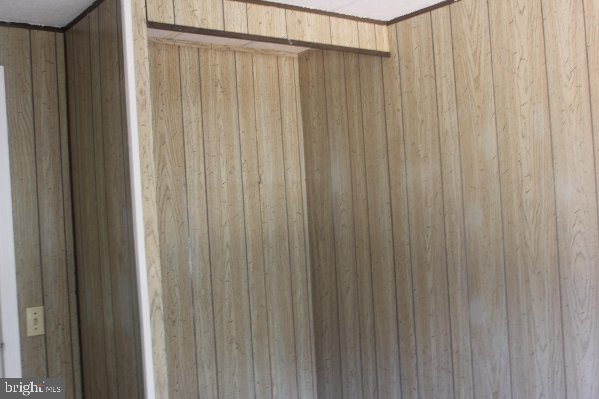 ST. INIGOES - Residential Lease