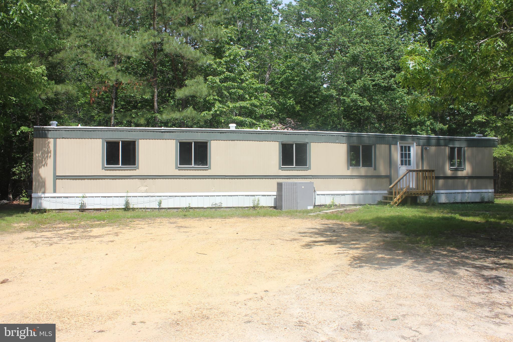 ST. INIGOES - Residential Lease