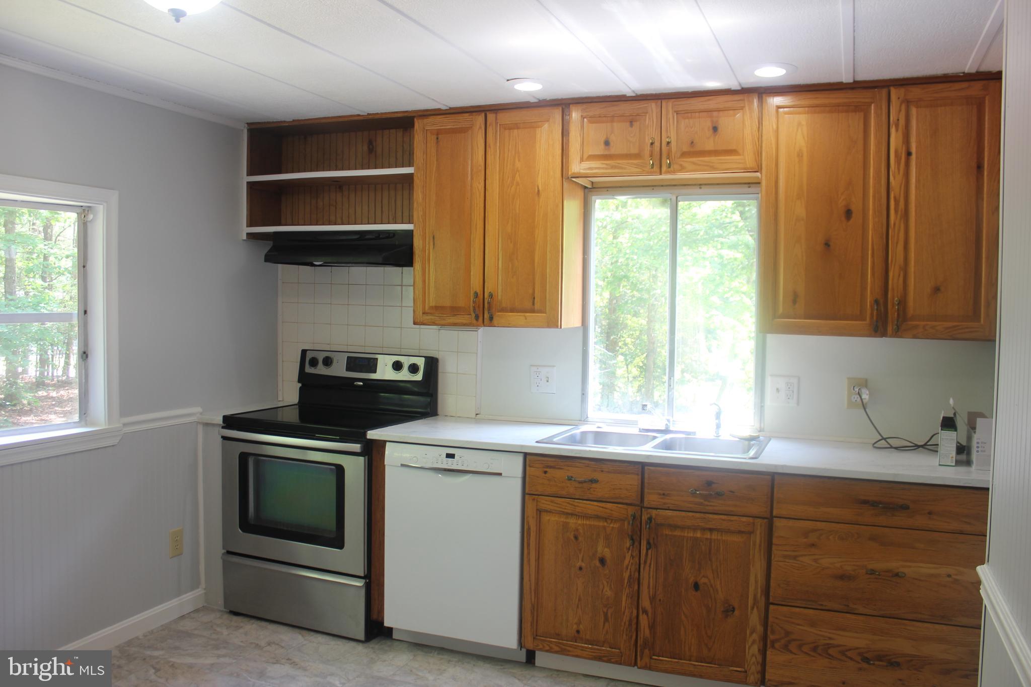 ST. INIGOES - Residential Lease