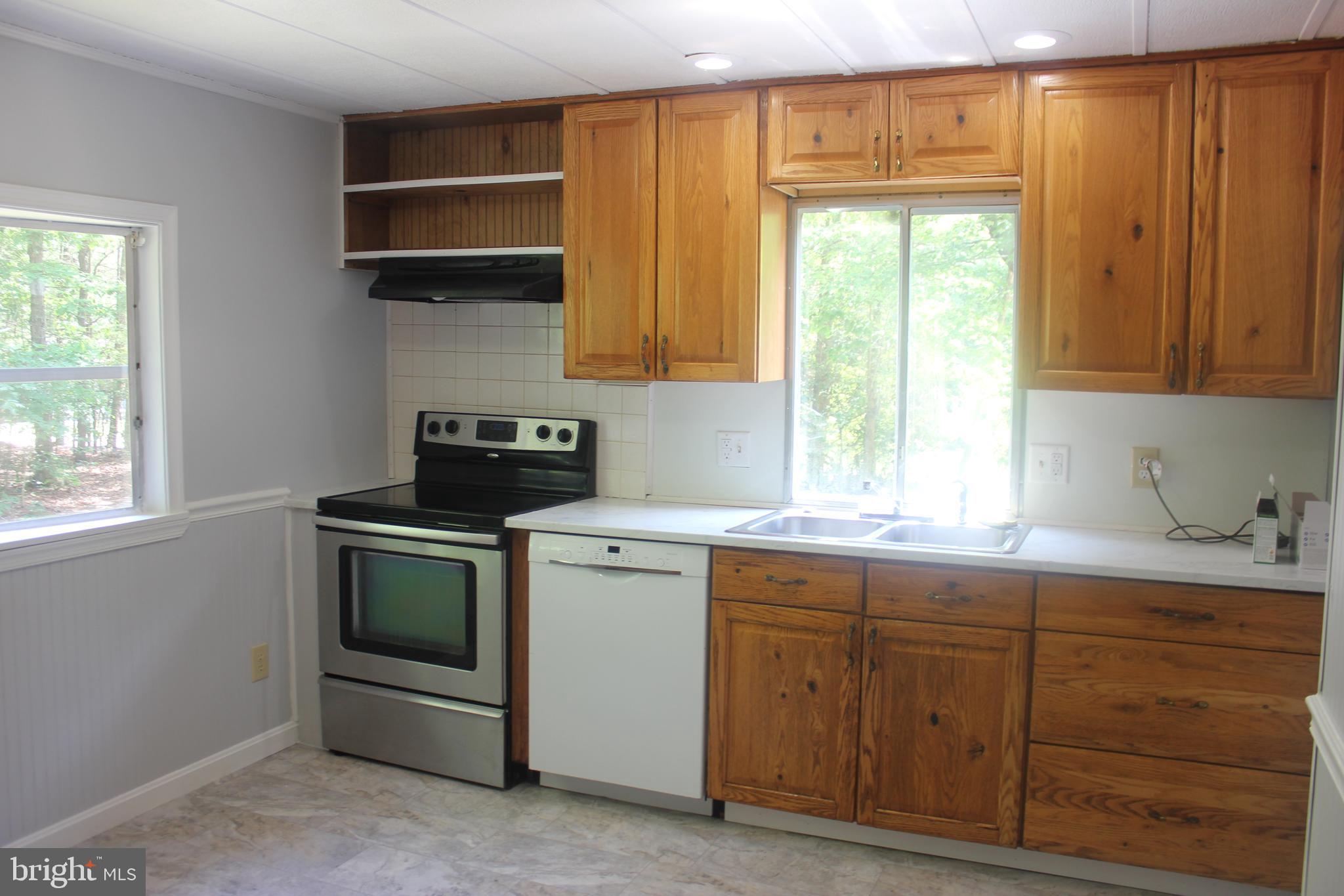 ST. INIGOES - Residential Lease