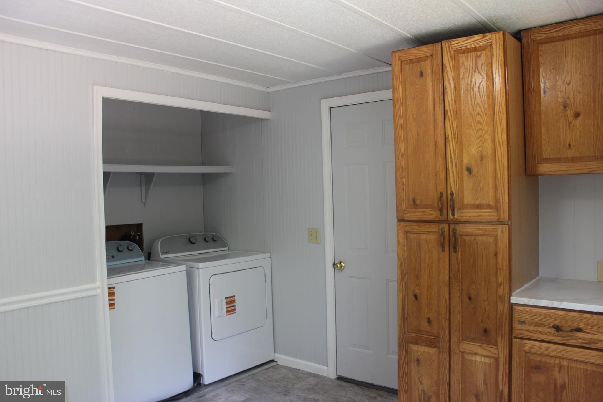 ST. INIGOES - Residential Lease