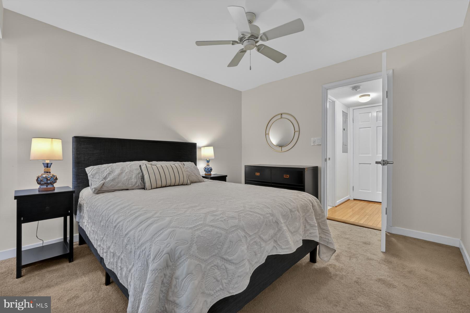 CHESAPEAKE HARBOUR - Residential