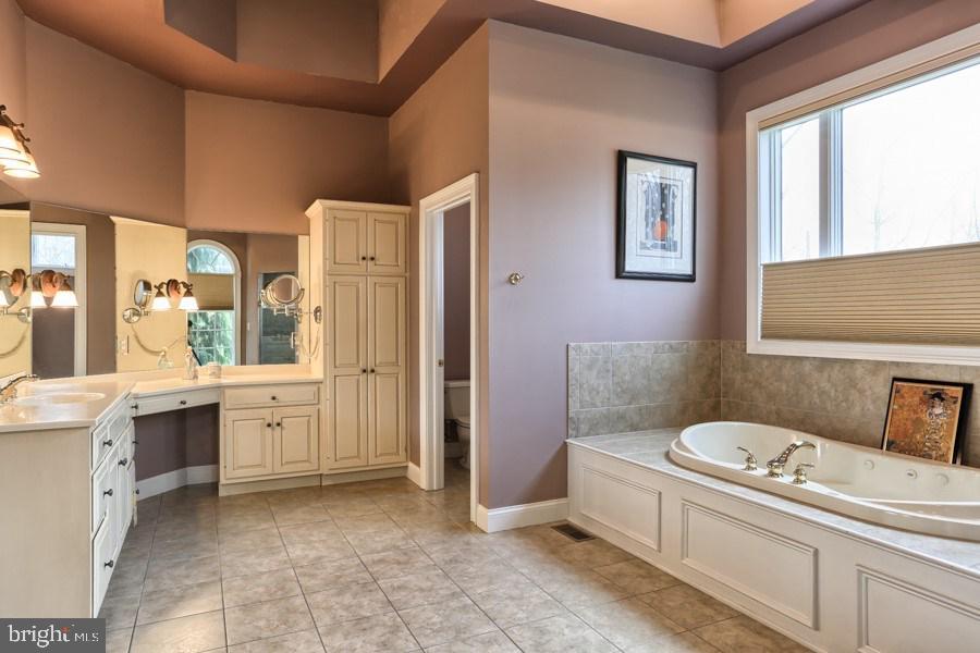 PARK HILLS - Residential