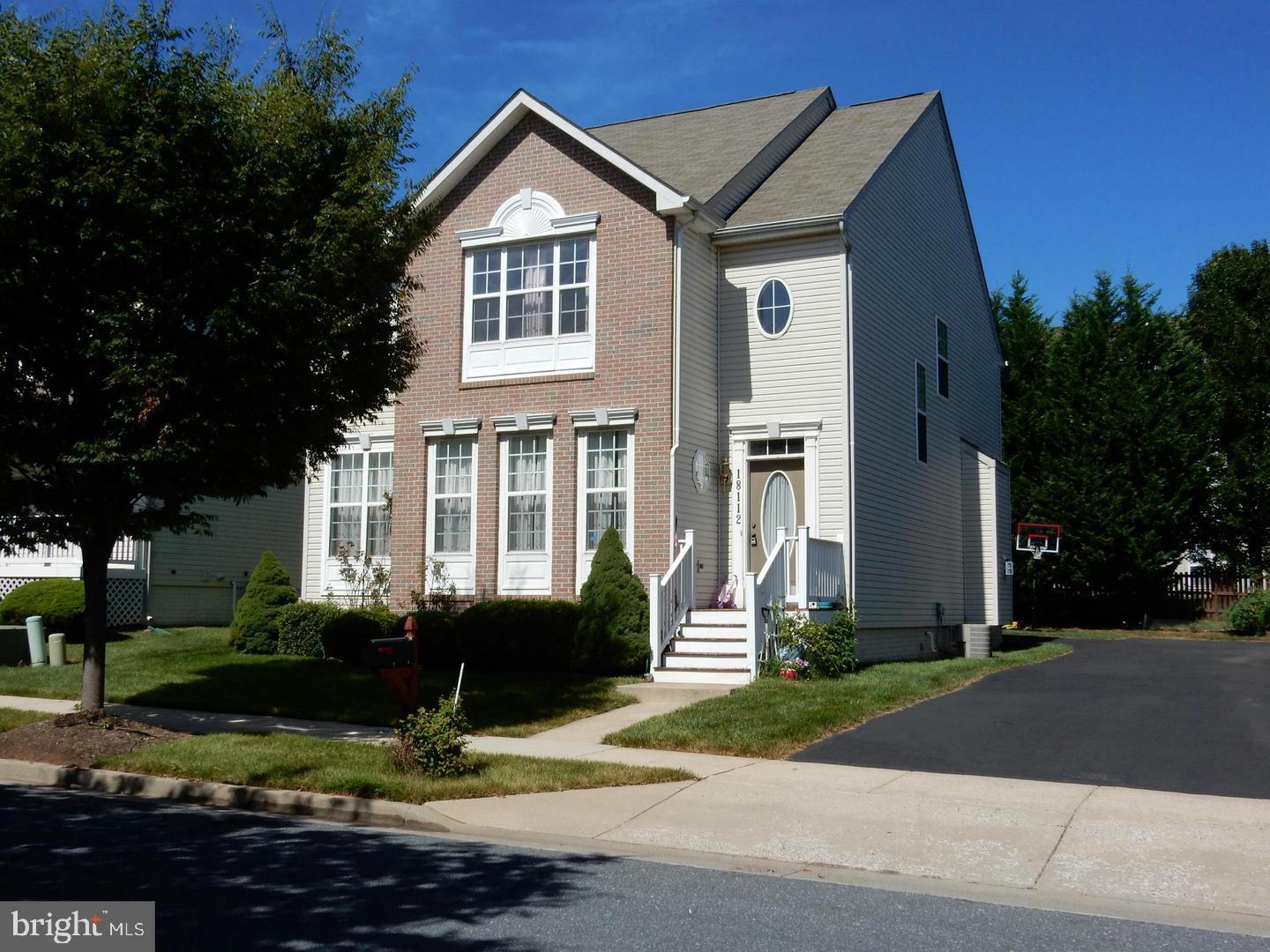 KINGSVIEW VILLAGE - Residential