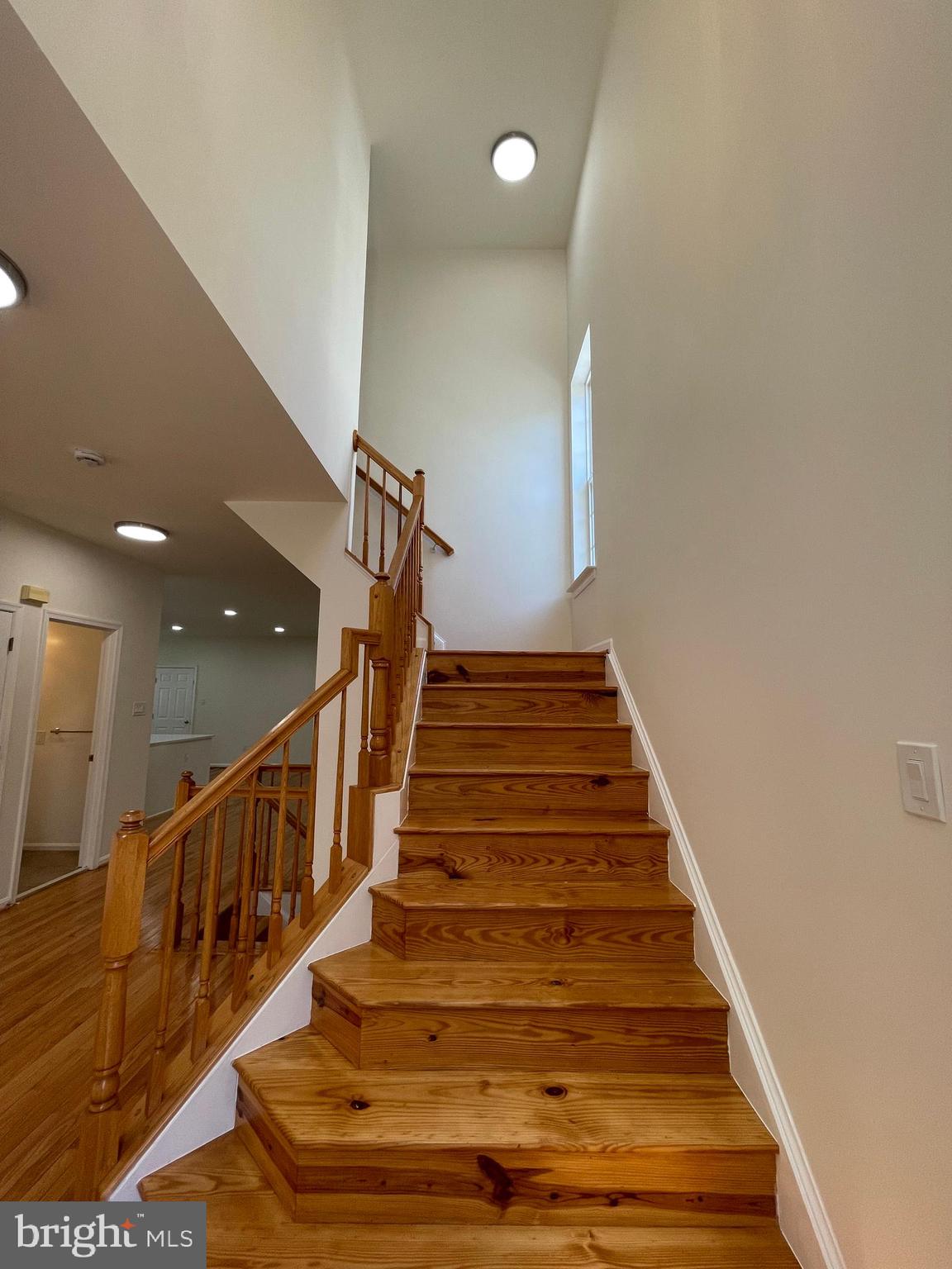 KINGSVIEW VILLAGE - Residential