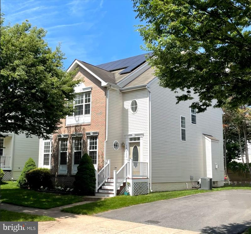 18112 COACHMANS ROAD