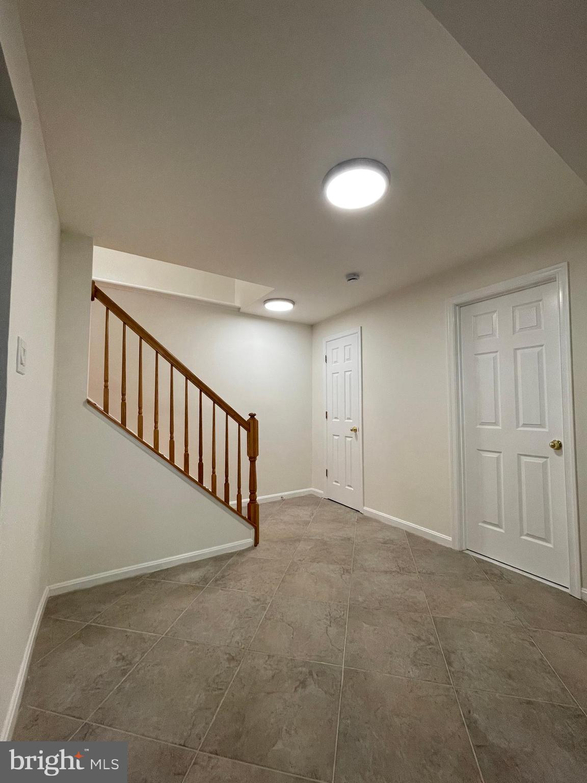 KINGSVIEW VILLAGE - Residential