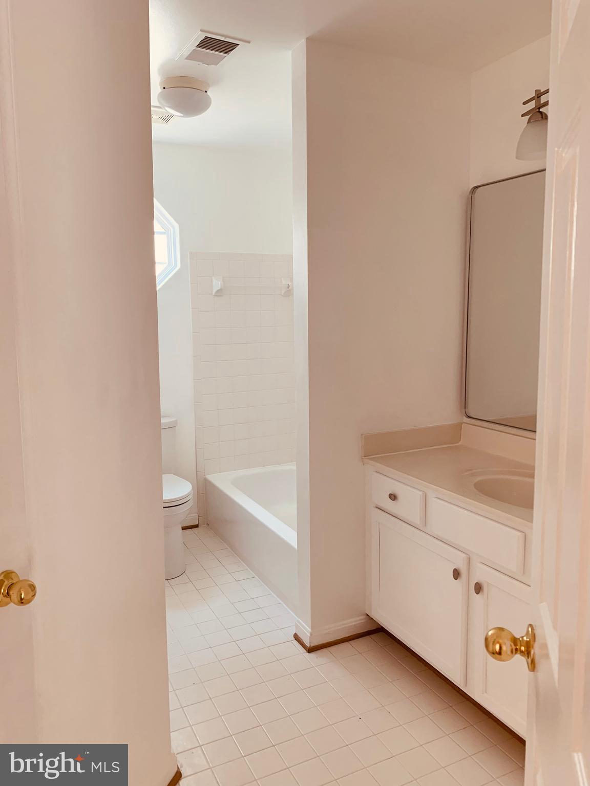 KINGSVIEW VILLAGE - Residential