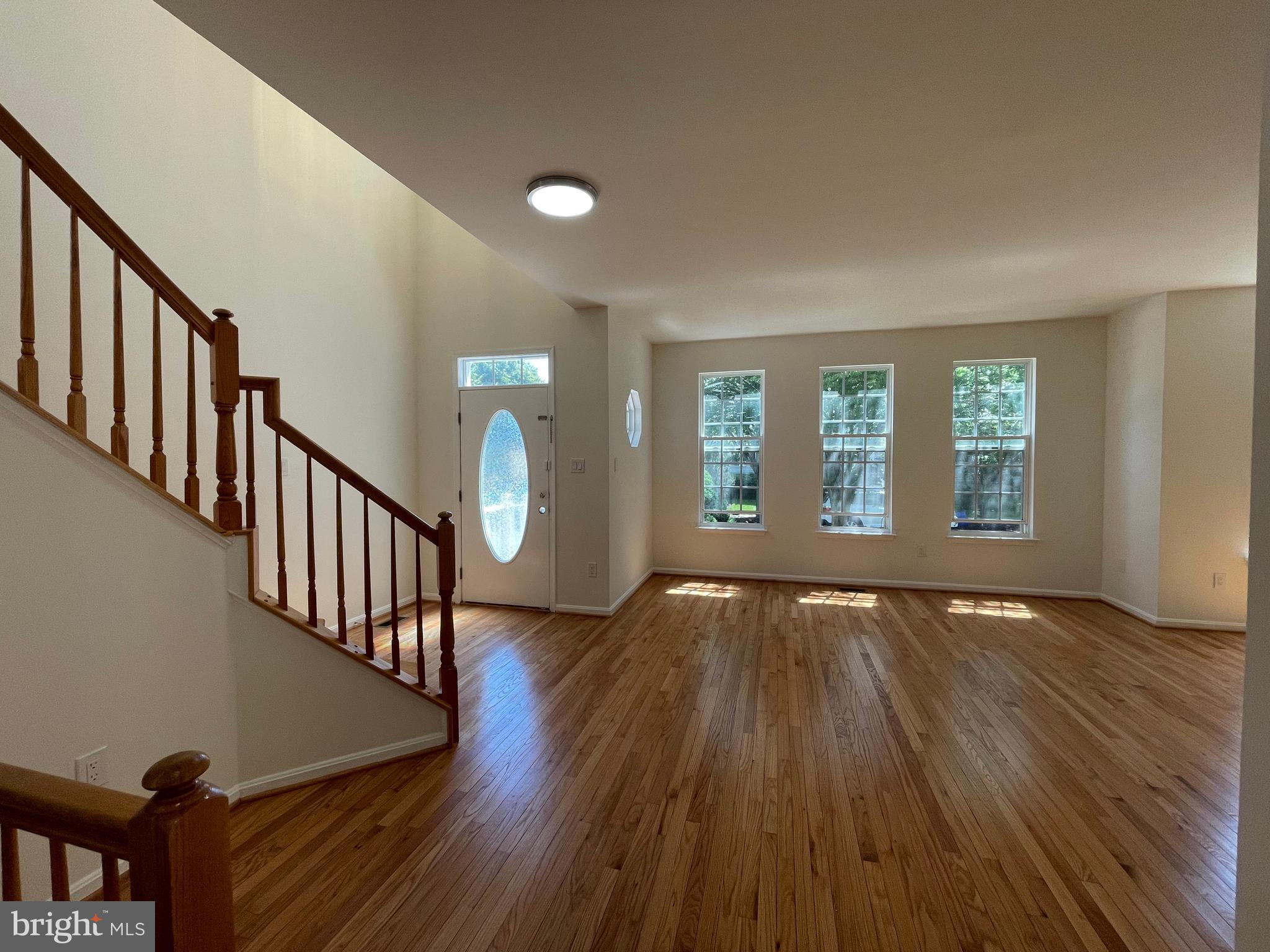 KINGSVIEW VILLAGE - Residential