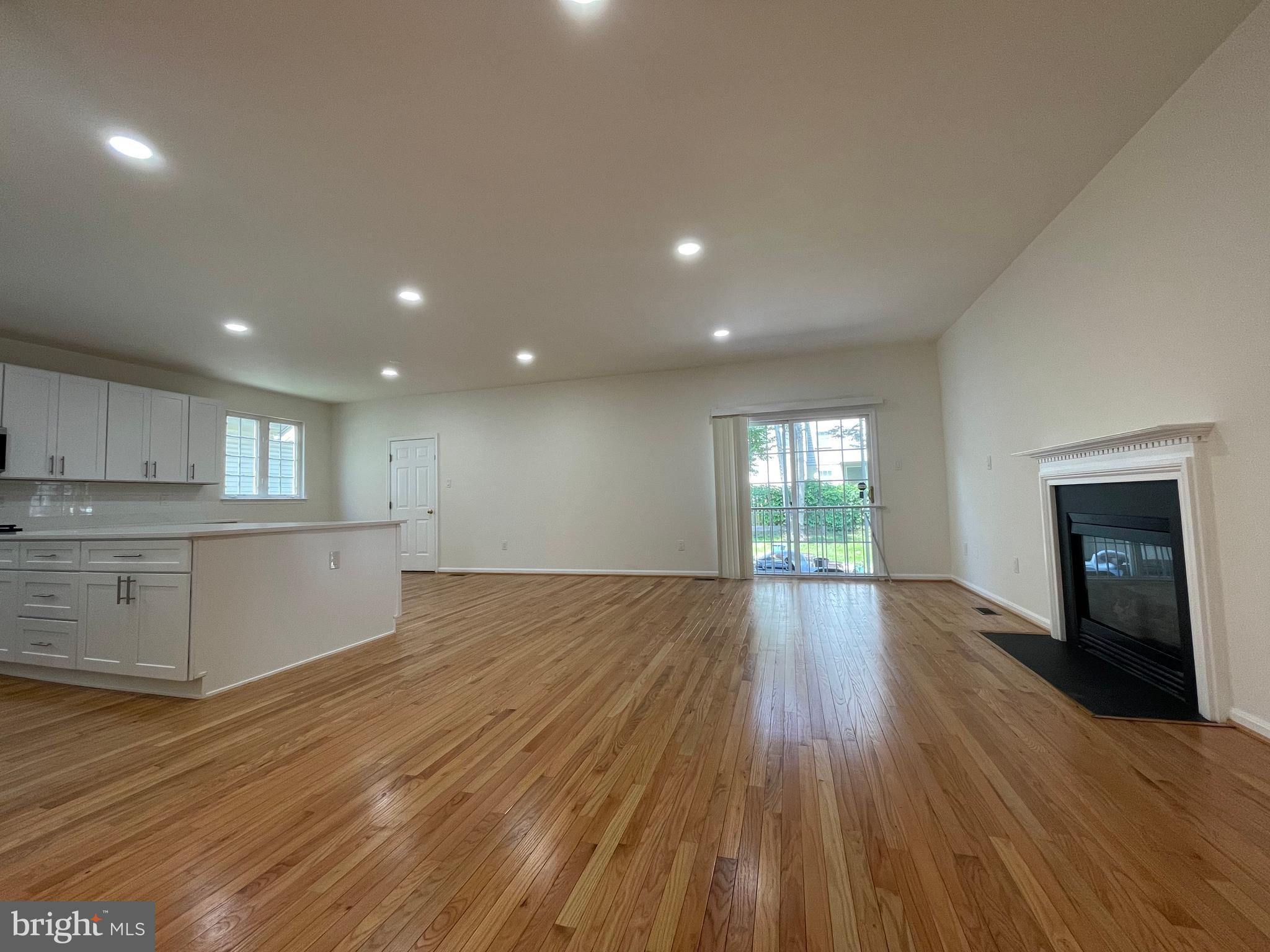 KINGSVIEW VILLAGE - Residential