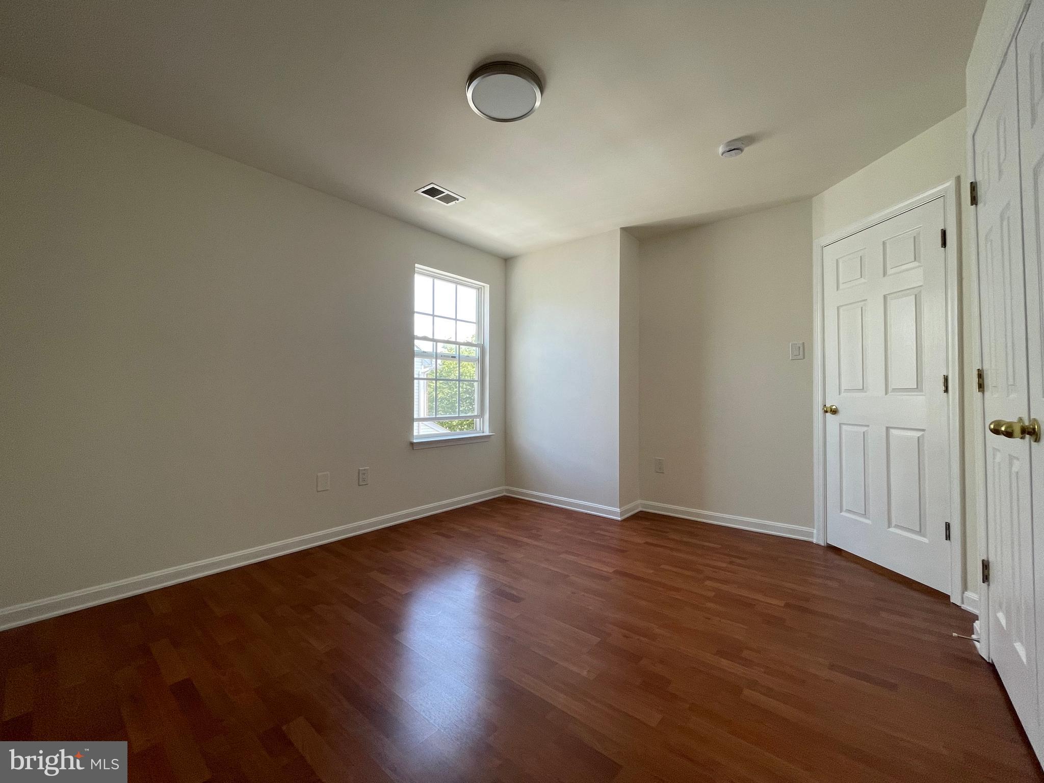 KINGSVIEW VILLAGE - Residential