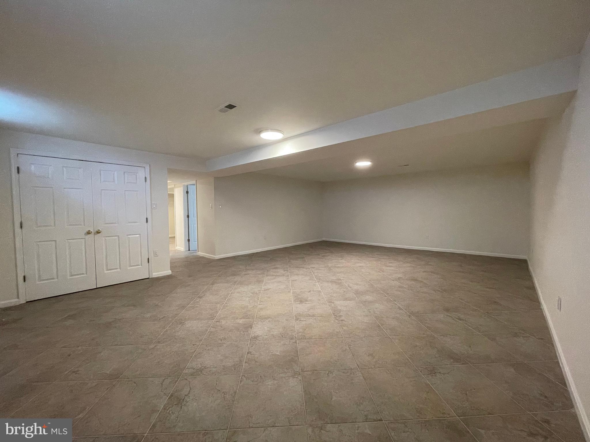 KINGSVIEW VILLAGE - Residential