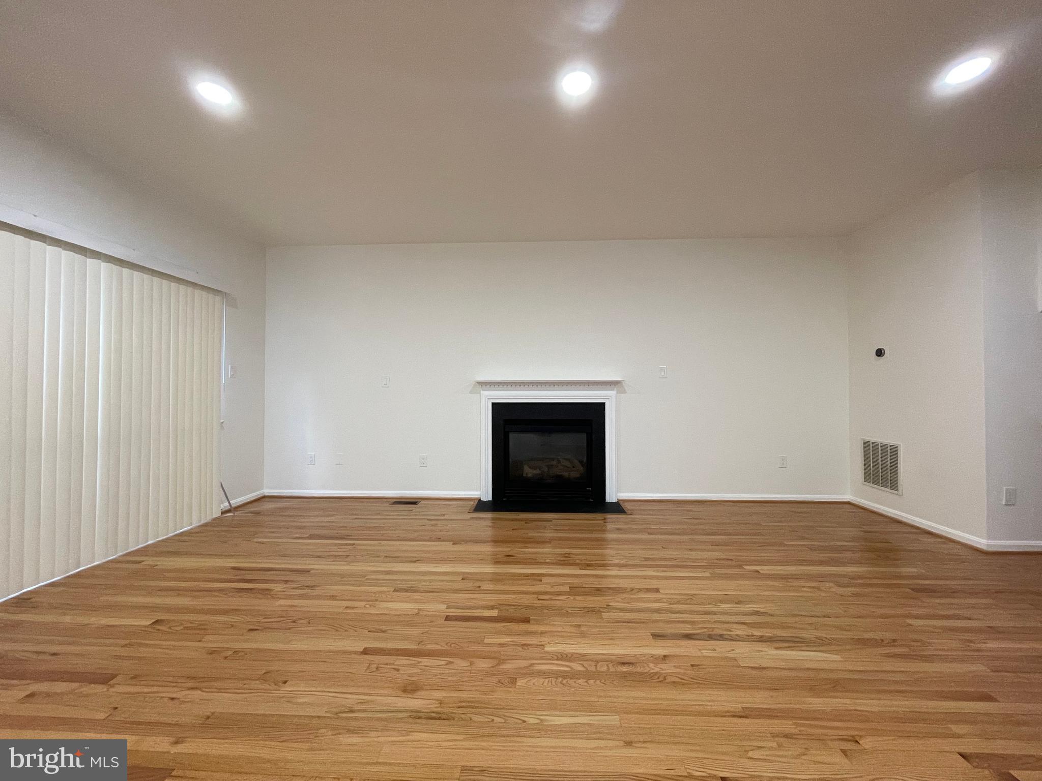 KINGSVIEW VILLAGE - Residential