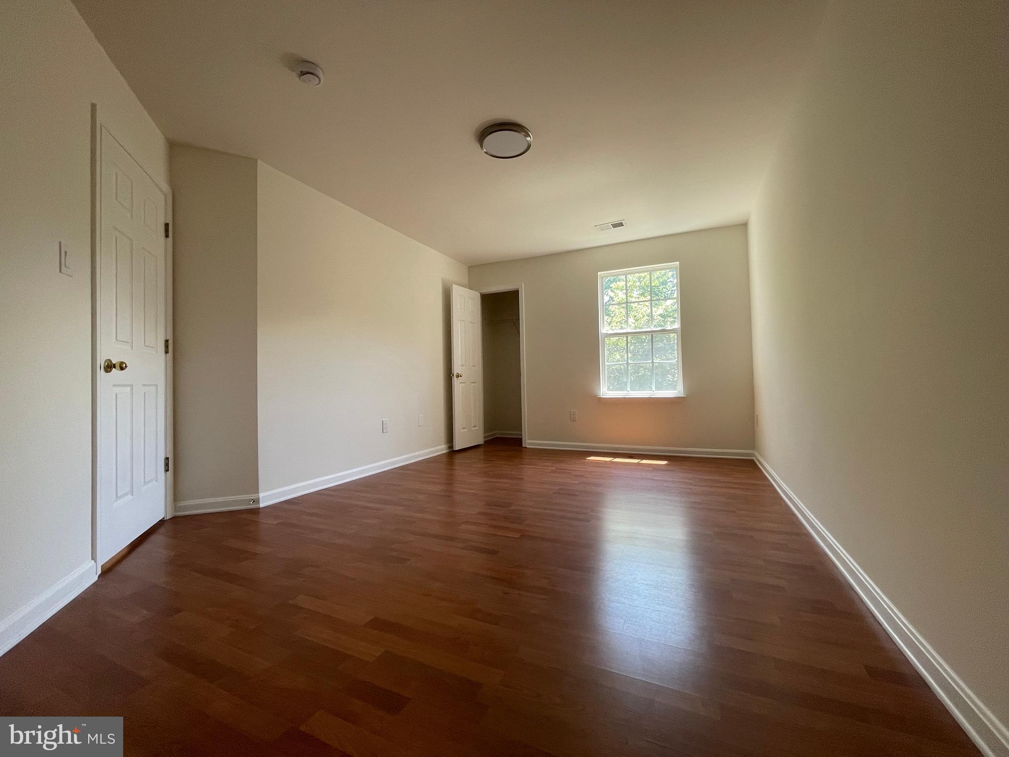 KINGSVIEW VILLAGE - Residential