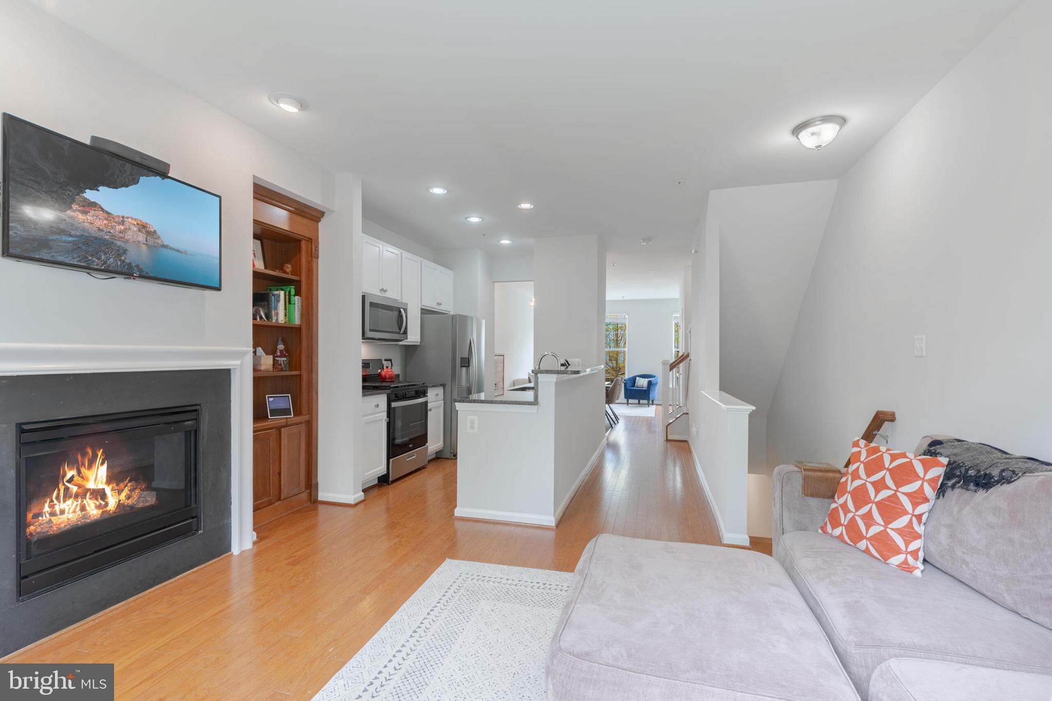 POTOMAC CREST - Residential