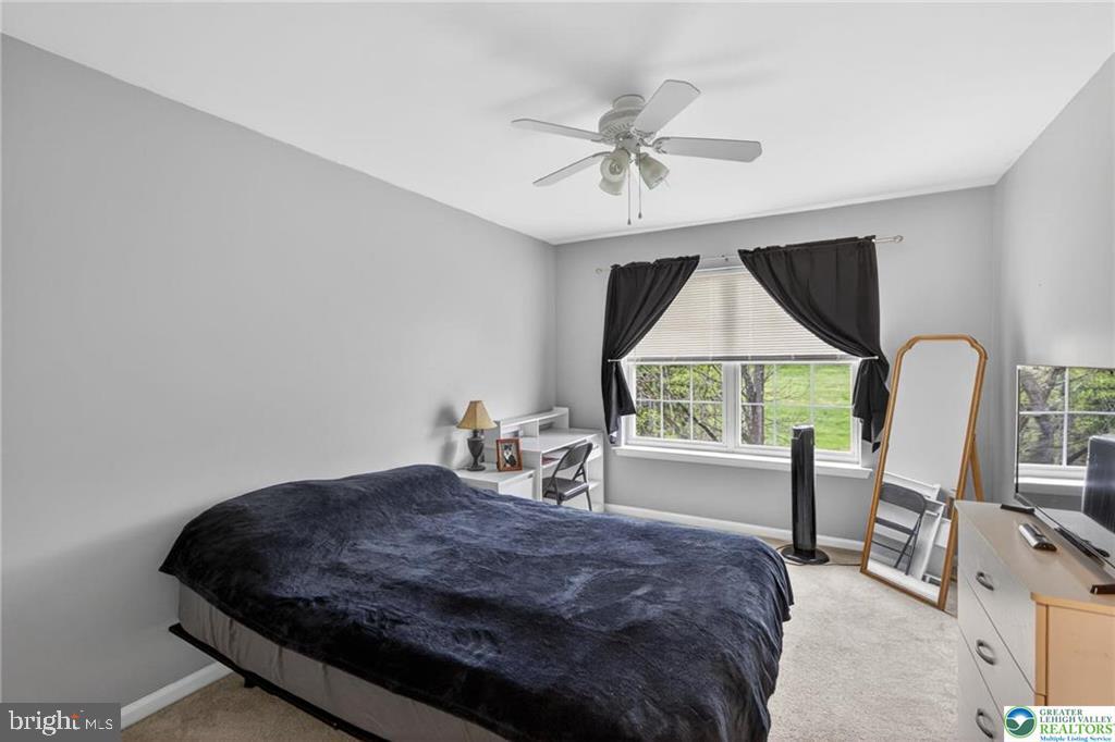 SUMMER LEA - Residential